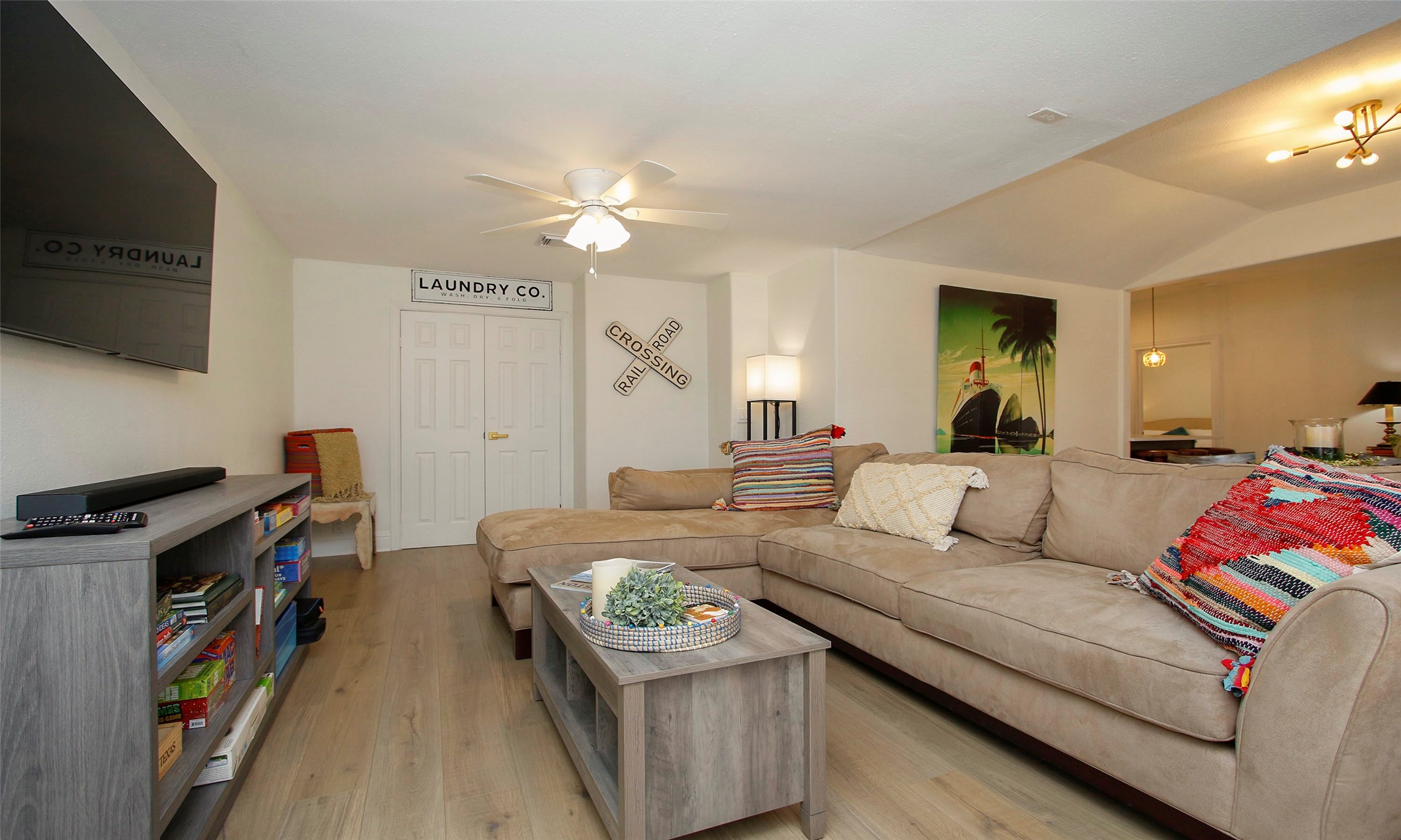 1518 Sabine Street Property Photo 11