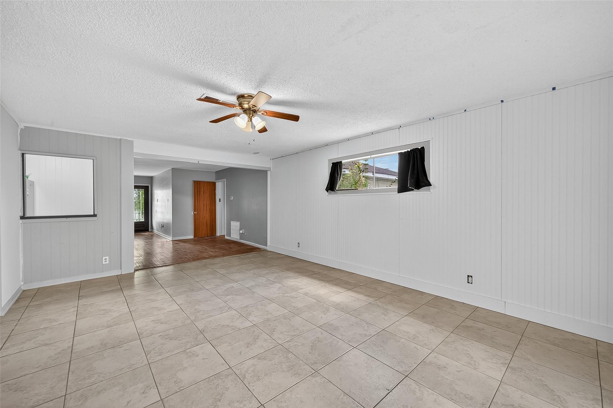 1509 Ronson Road Property Photo 3