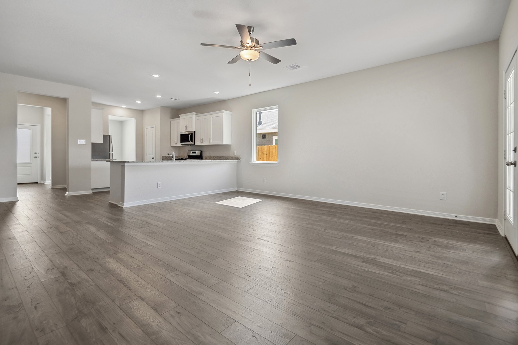 15415 Maple Terrace Drive Property Photo 3