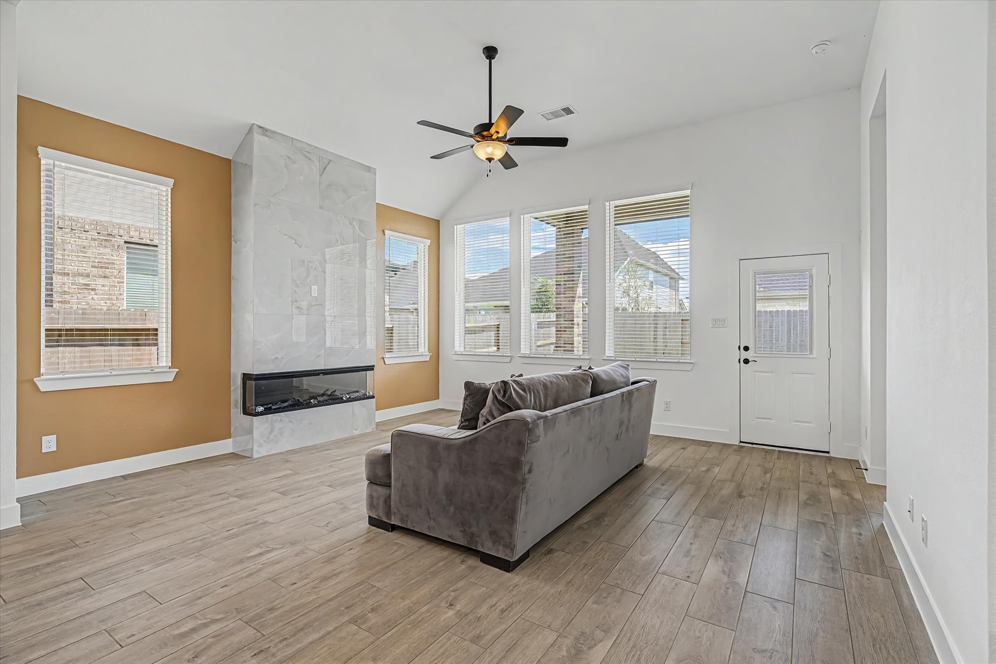 3851 Mulberry Farms Drive Property Photo 11