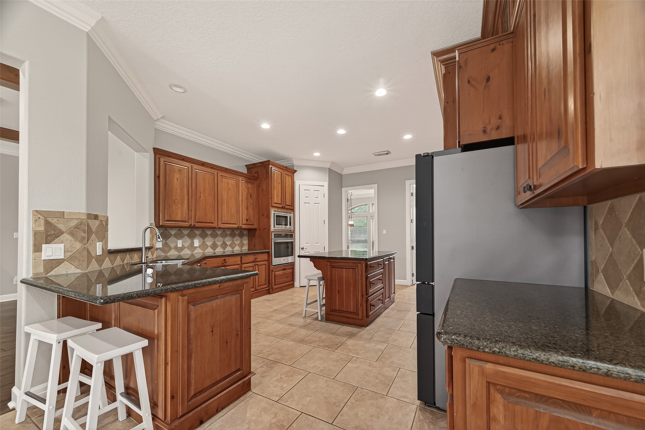 51 English Oak Court Property Photo 16