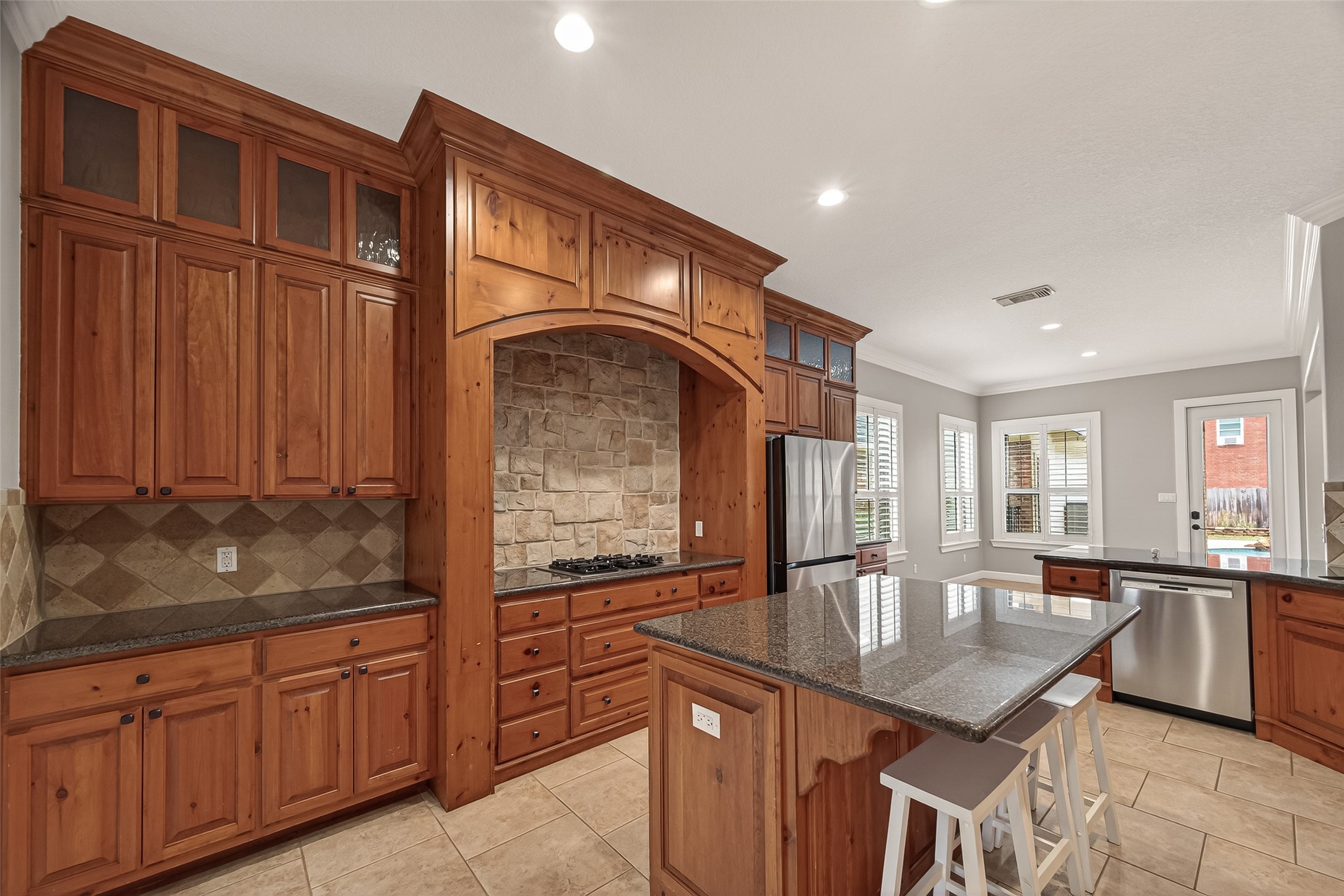 51 English Oak Court Property Photo 18