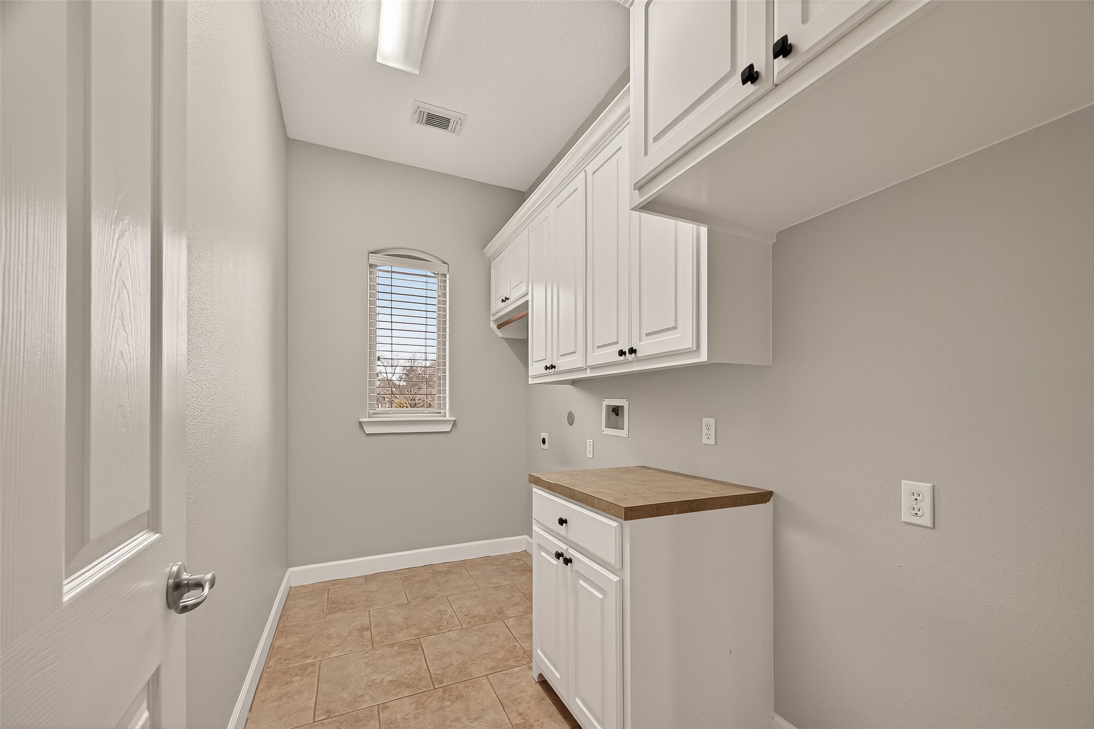 51 English Oak Court Property Photo 21