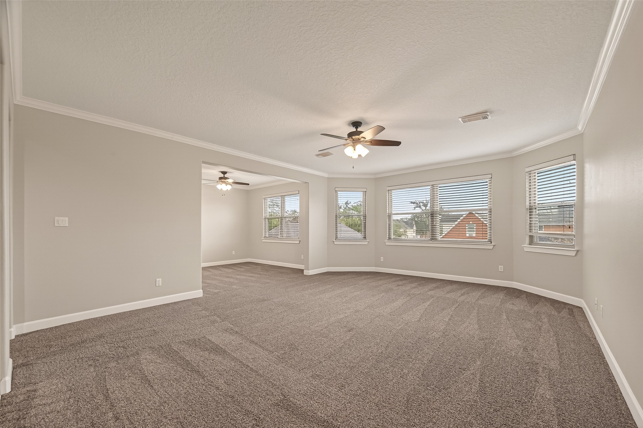 51 English Oak Court Property Photo 28