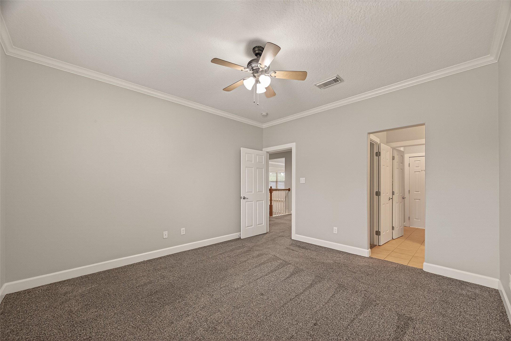 51 English Oak Court Property Photo 37
