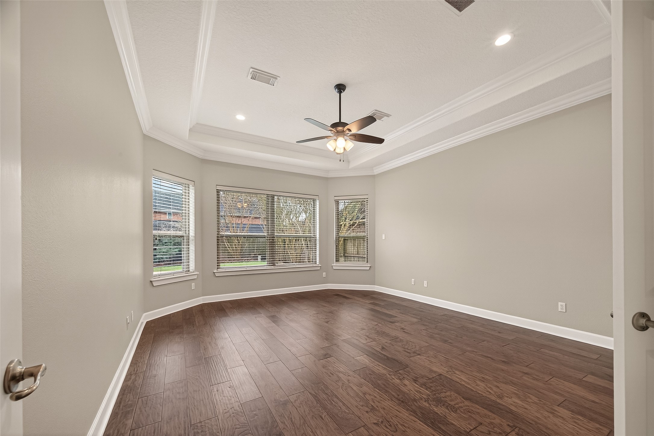 51 English Oak Court Property Photo 42