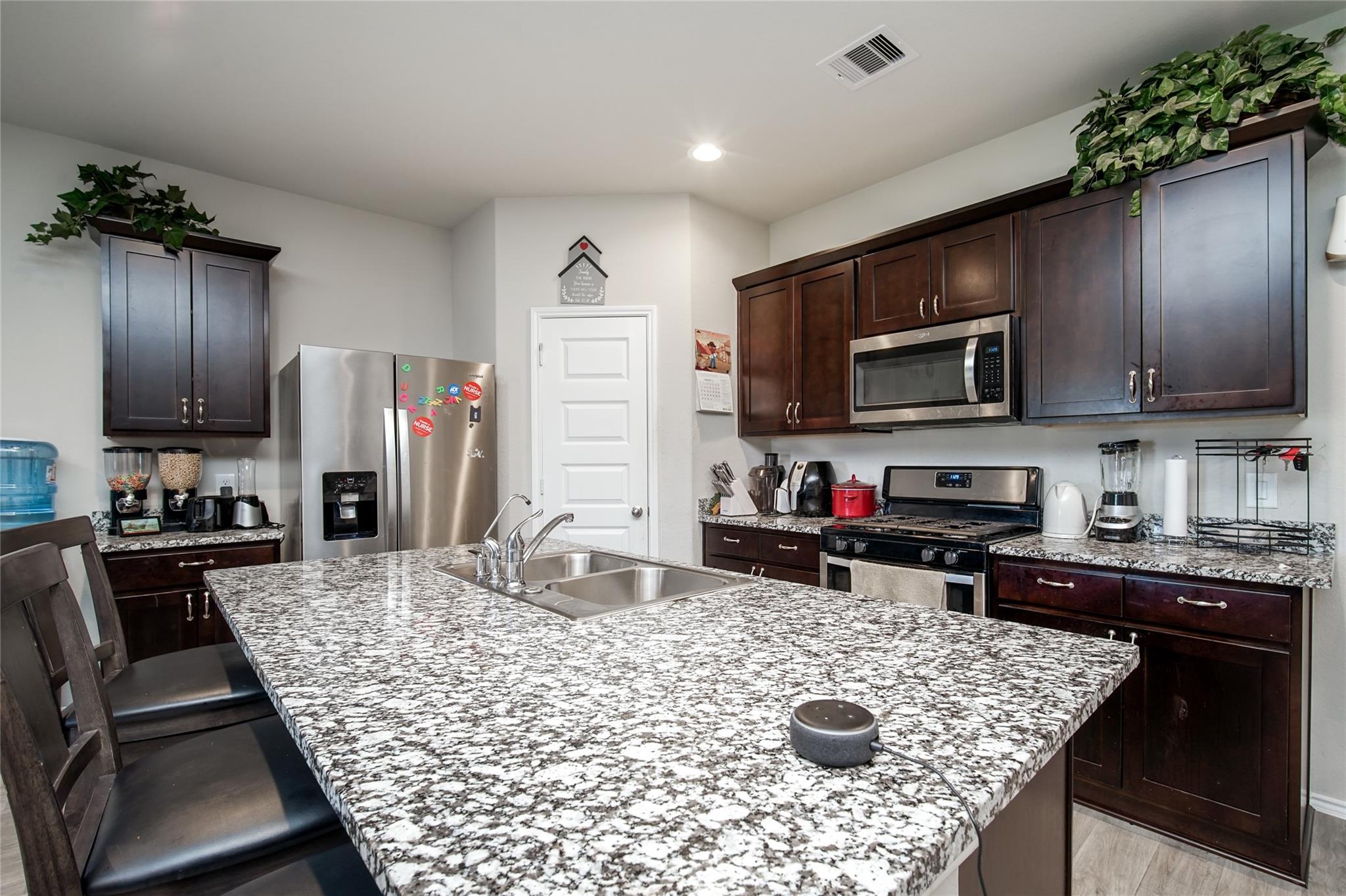 6802 Amber Cliff Lane Property Photo 15