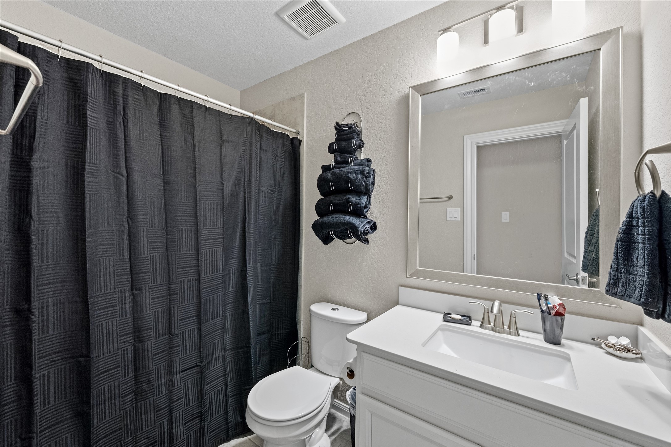 13814 Evert Court Property Photo 28