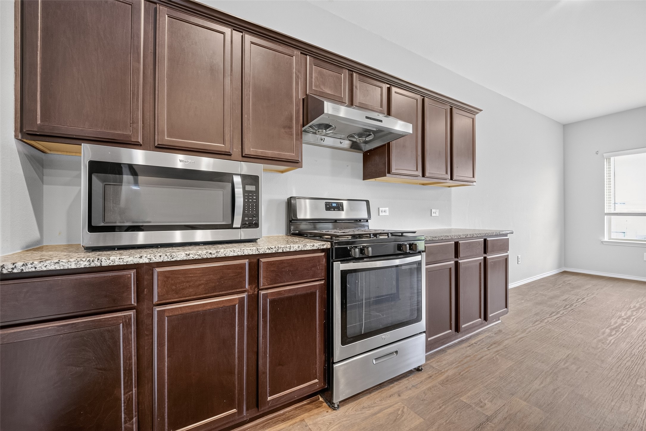 2330 Georgina Falls Drive Property Photo 11