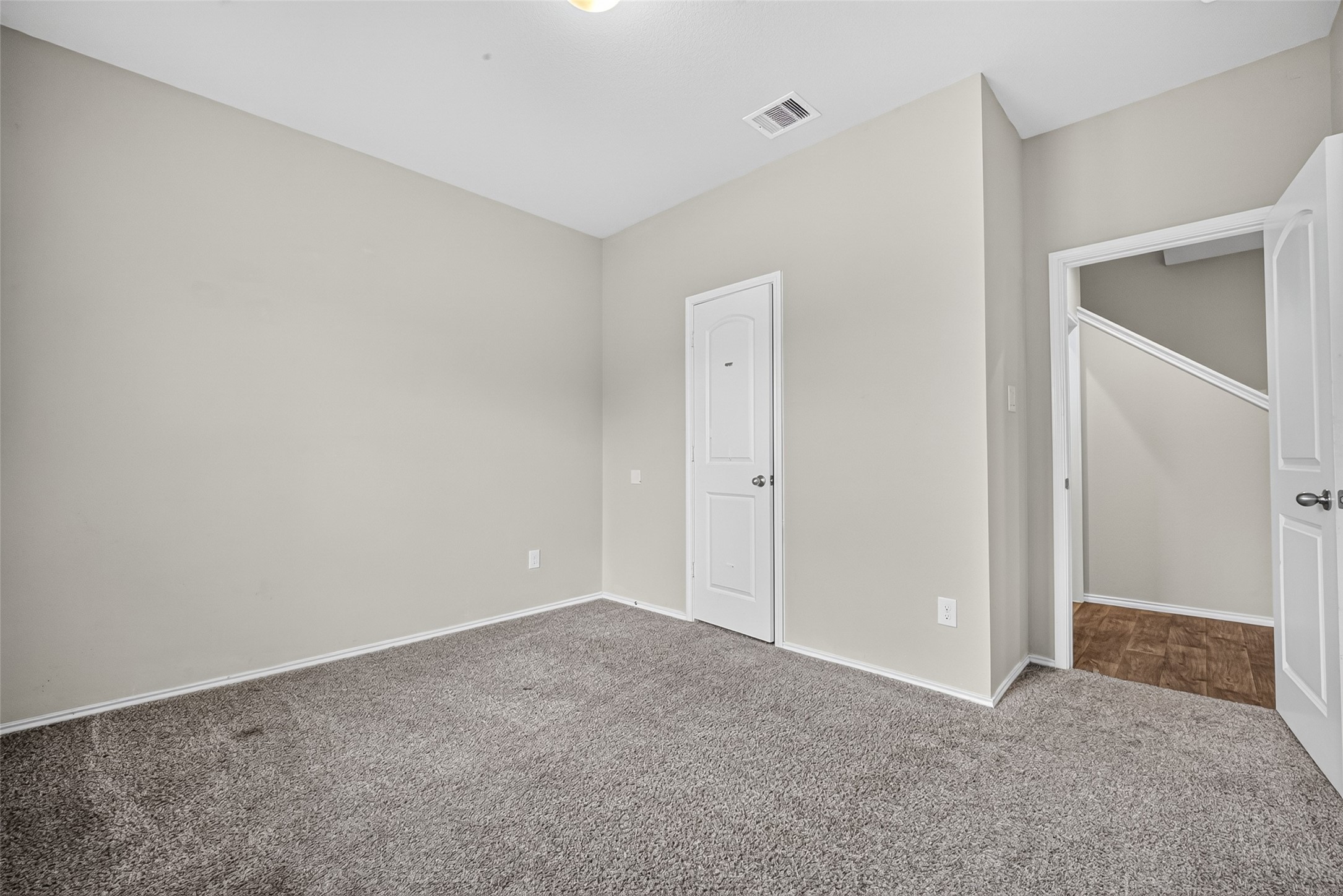 2330 Georgina Falls Drive Property Photo 13