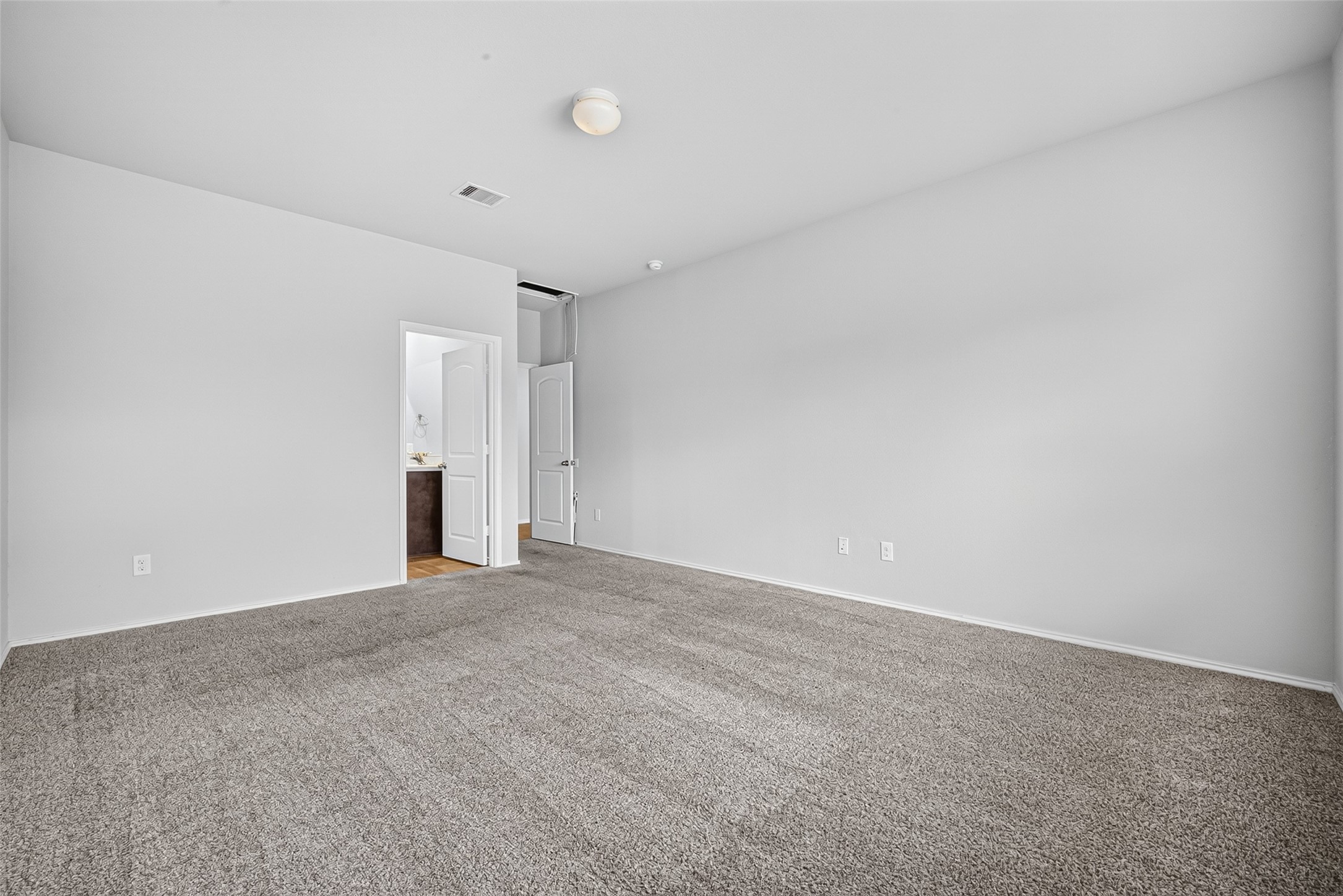 2330 Georgina Falls Drive Property Photo 17