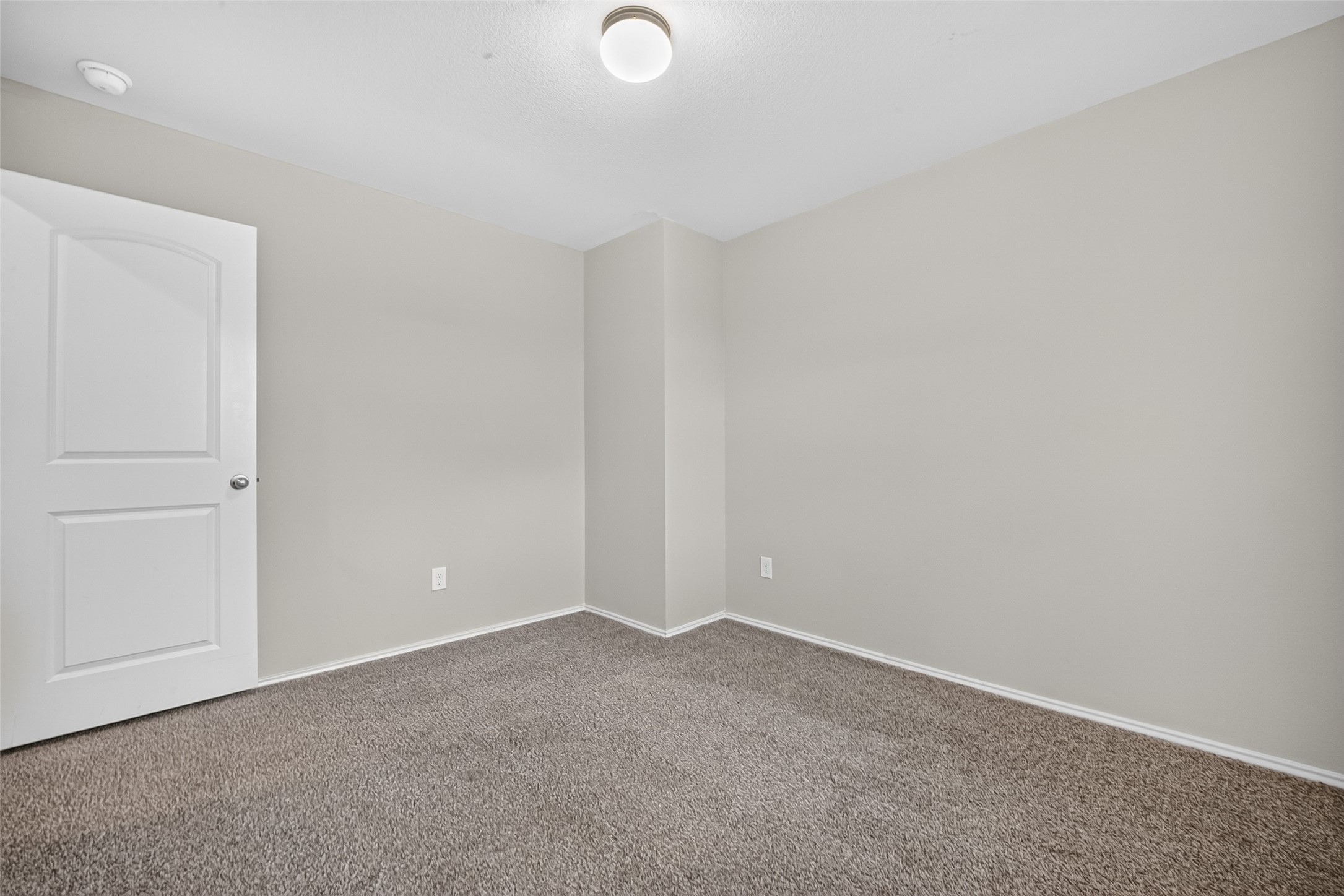 2330 Georgina Falls Drive Property Photo 24
