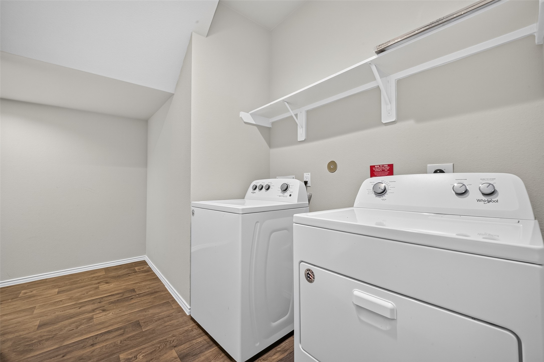 2330 Georgina Falls Drive Property Photo 29