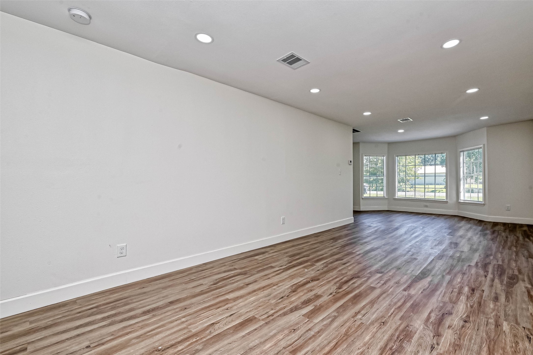 5609 Denmark Street A Property Photo 5