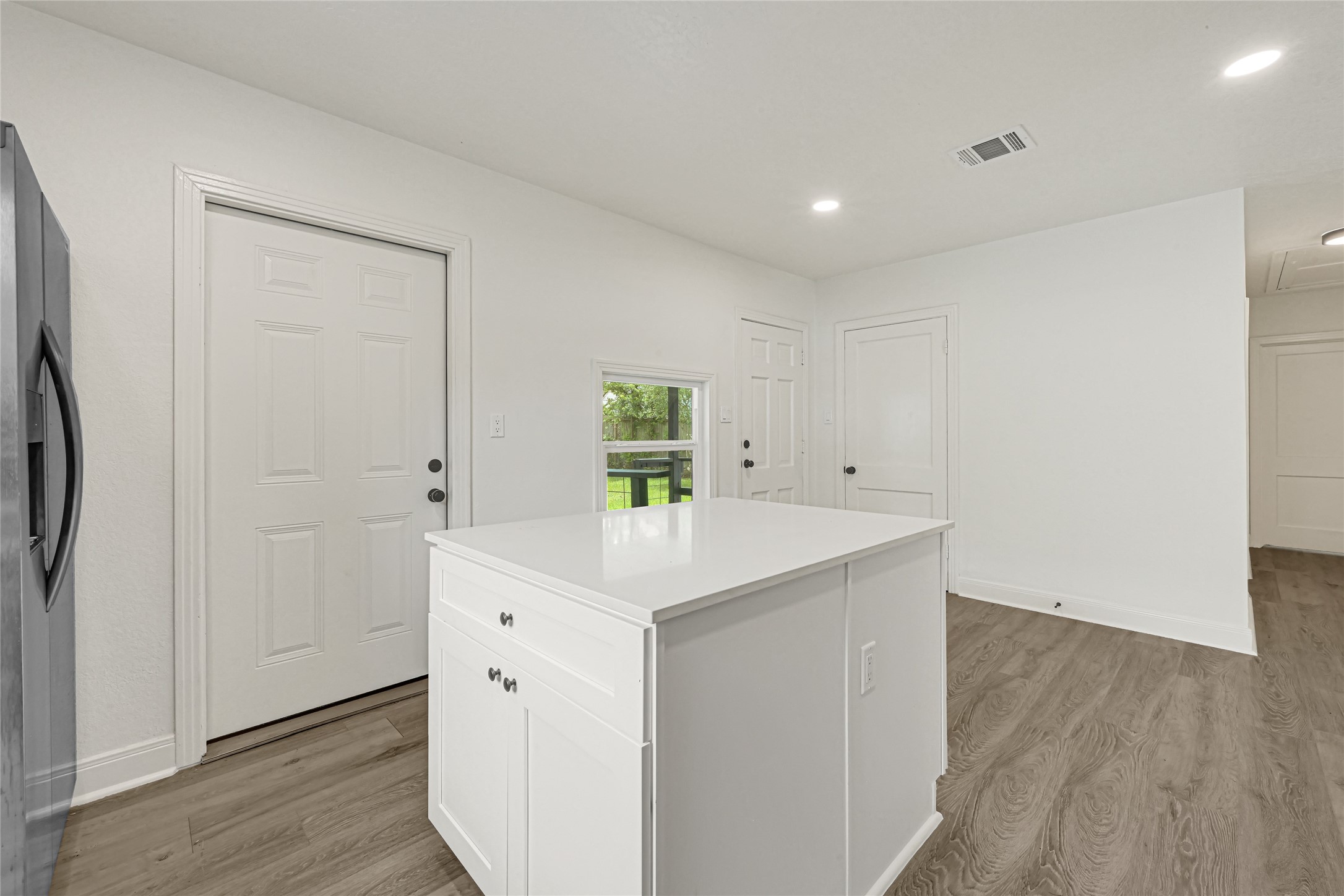 1202 N Roberson Street Property Photo 11