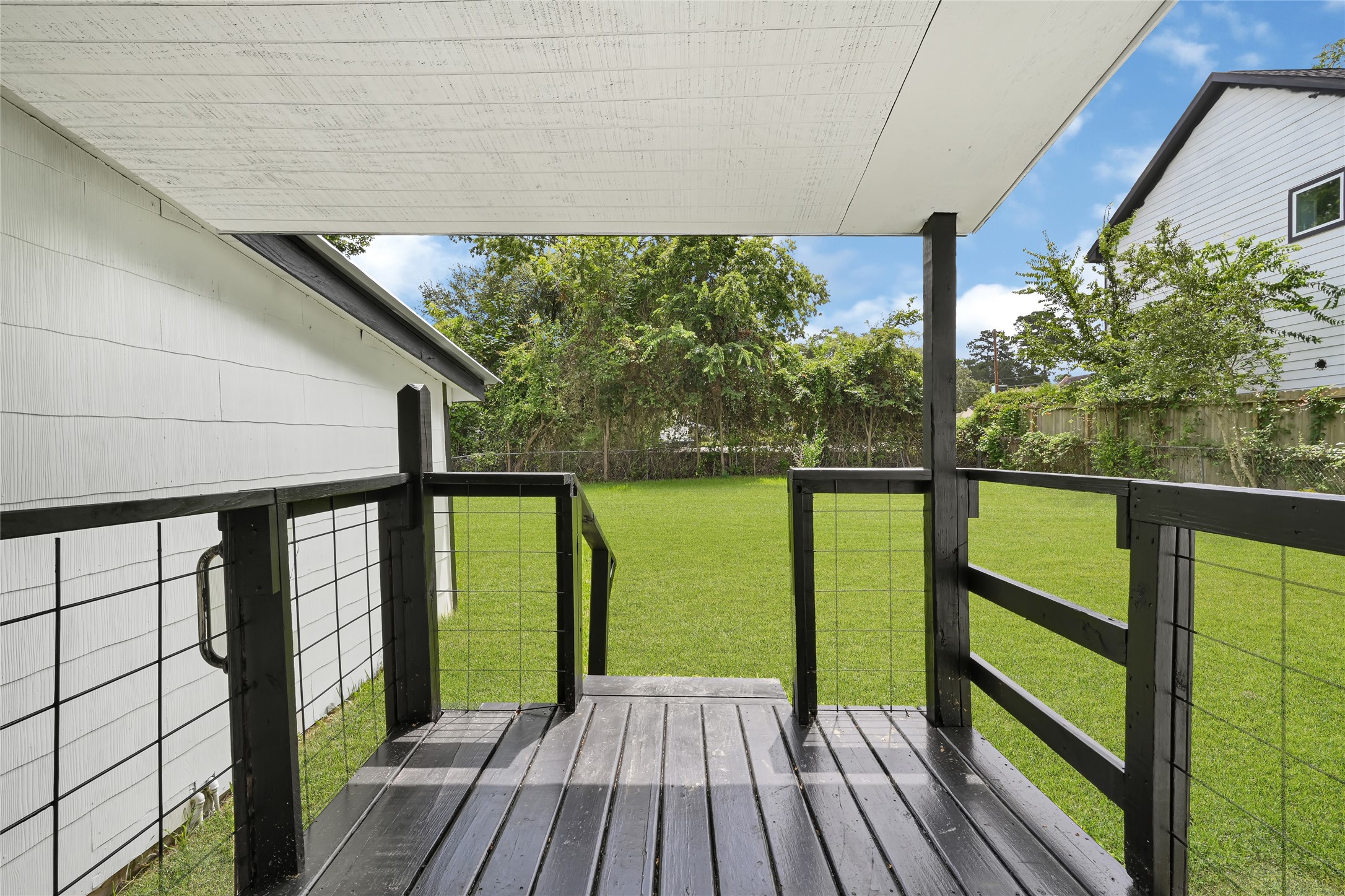 1202 N Roberson Street Property Photo 44