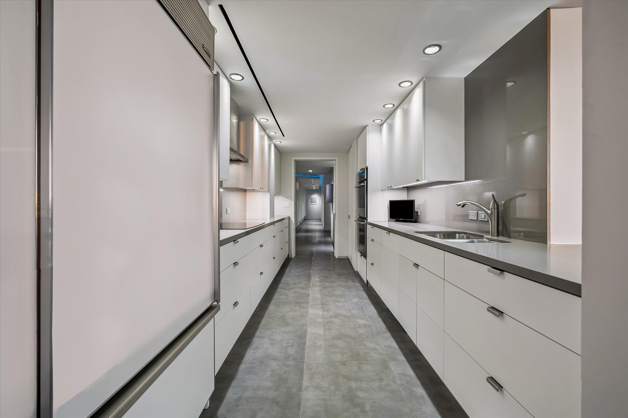 15 Greenway Plaza 29b Property Photo 11
