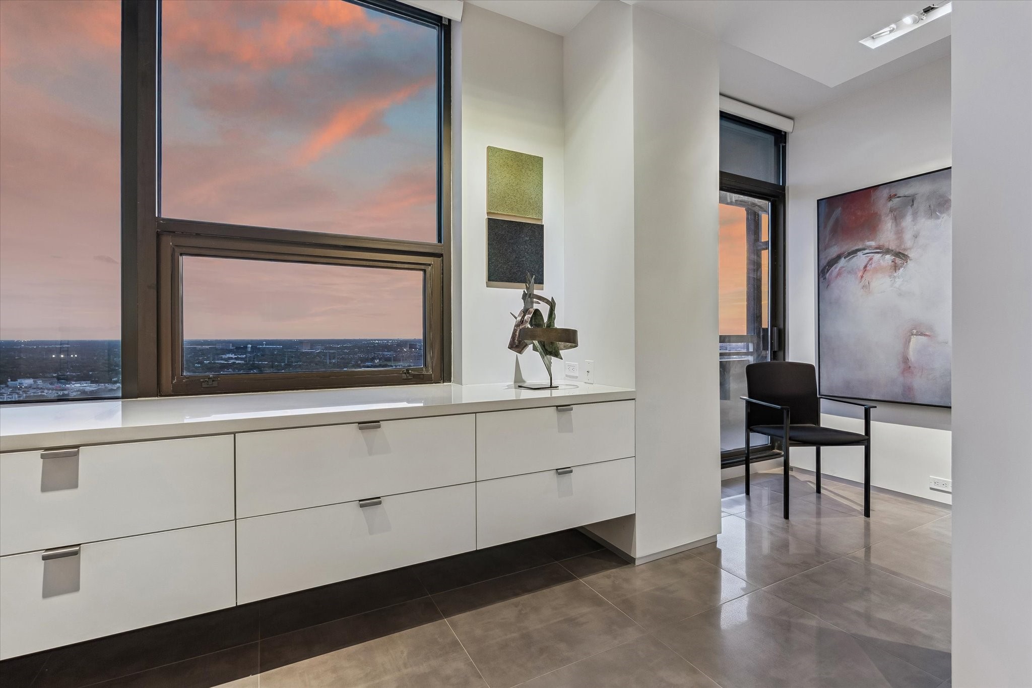 15 Greenway Plaza 29b Property Photo 27