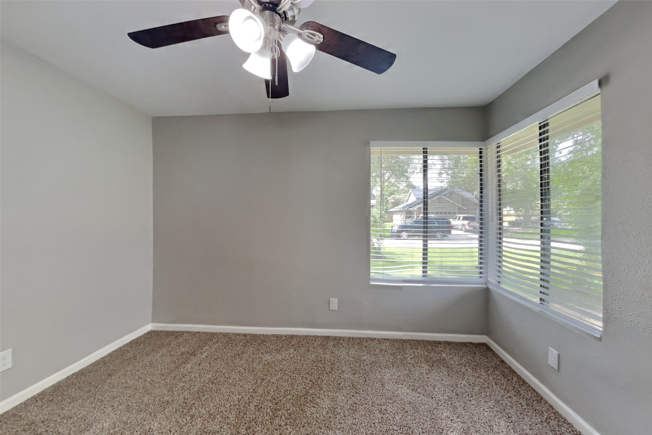 8607 Pines Place Drive Property Photo 13