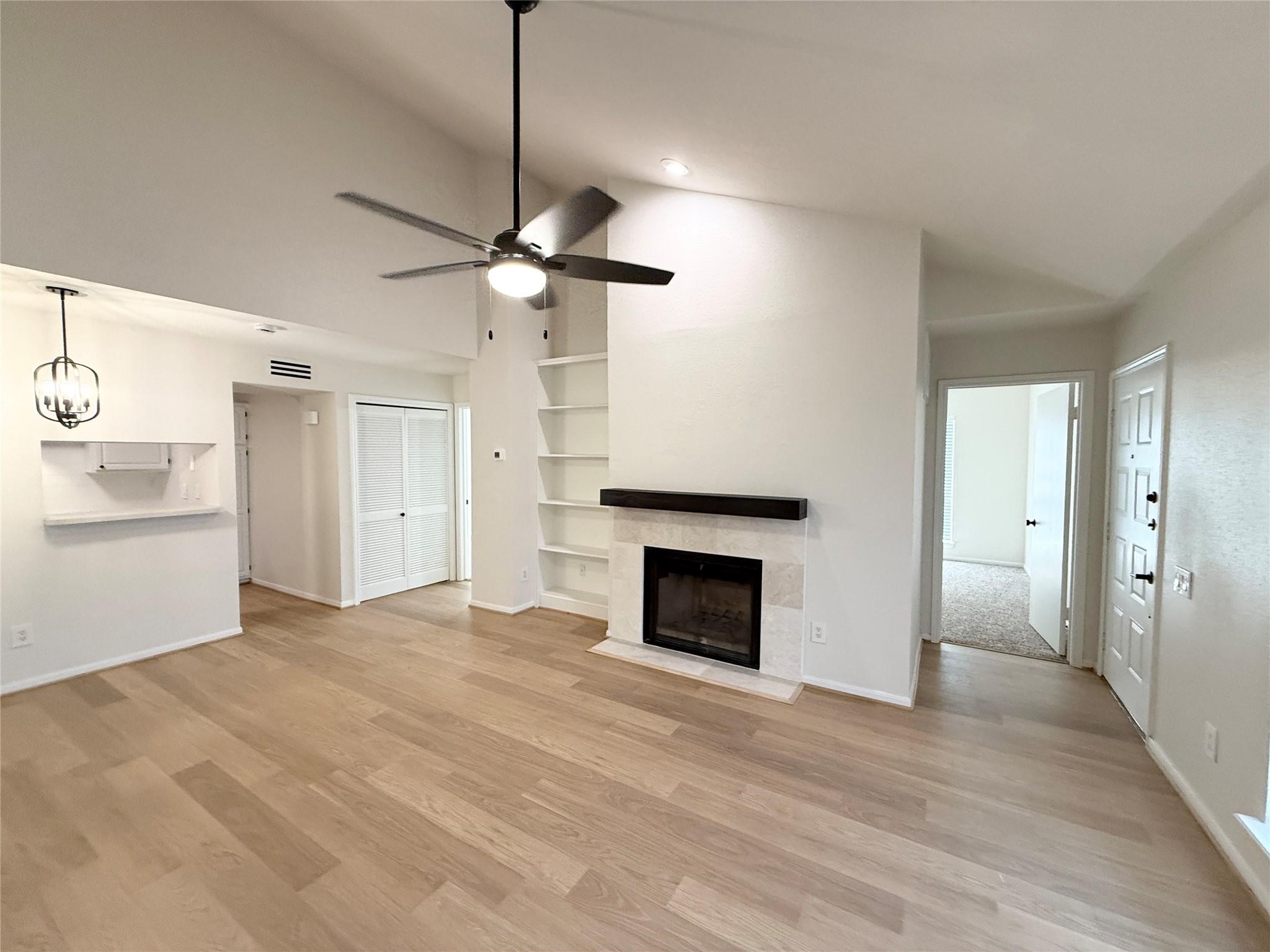 1860 White Oak Drive 376 Property Photo 7