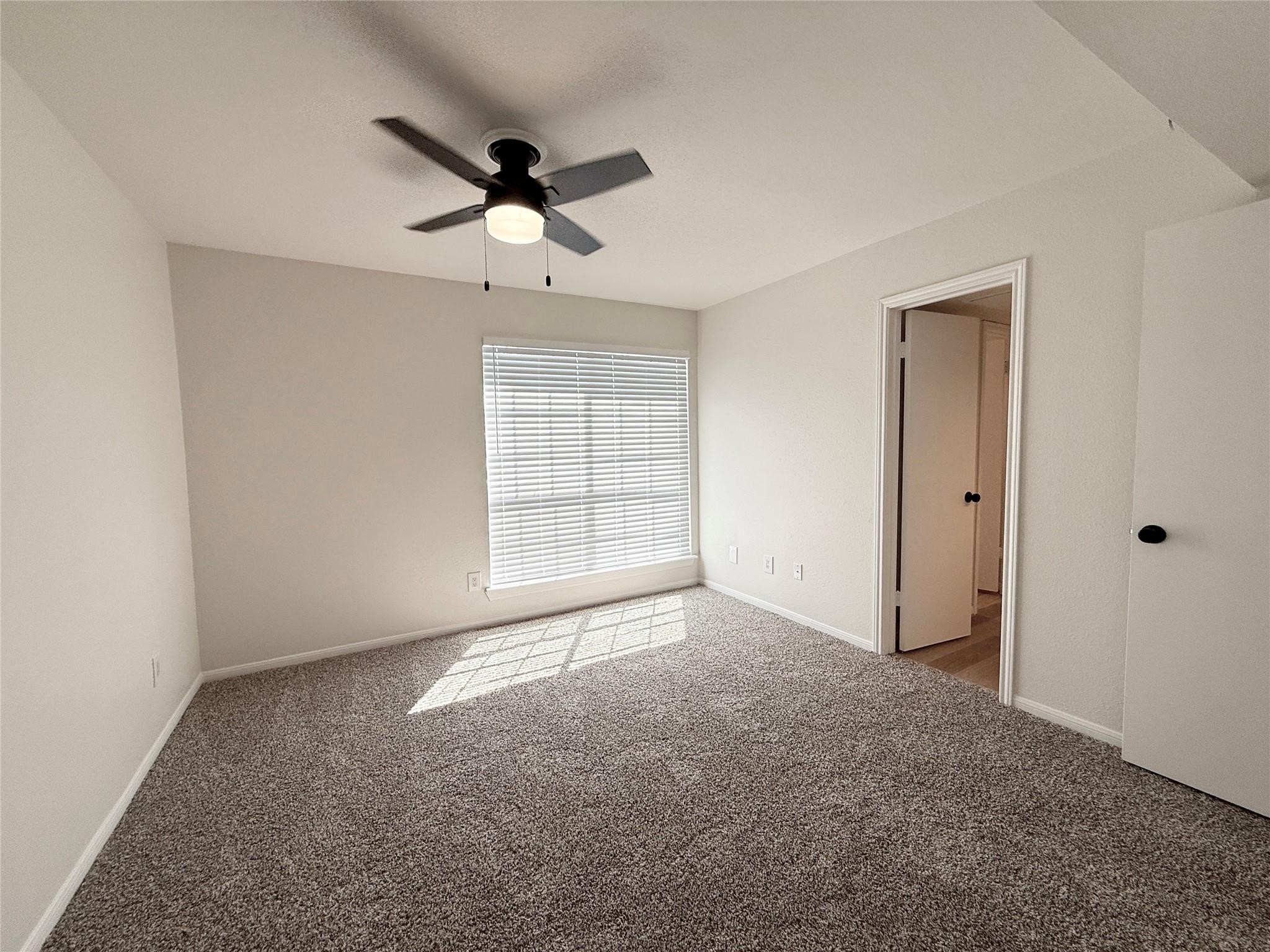 1860 White Oak Drive 376 Property Photo 10