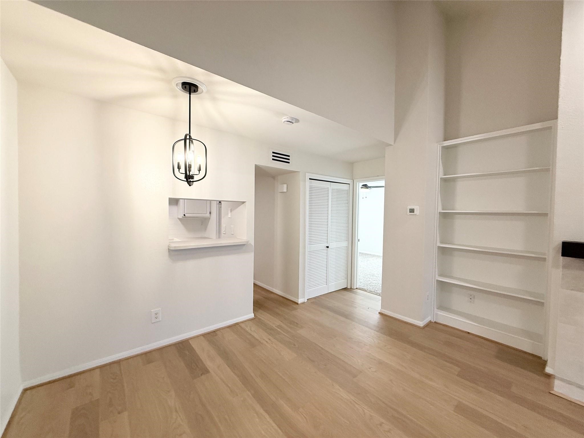 1860 White Oak Drive 376 Property Photo 11