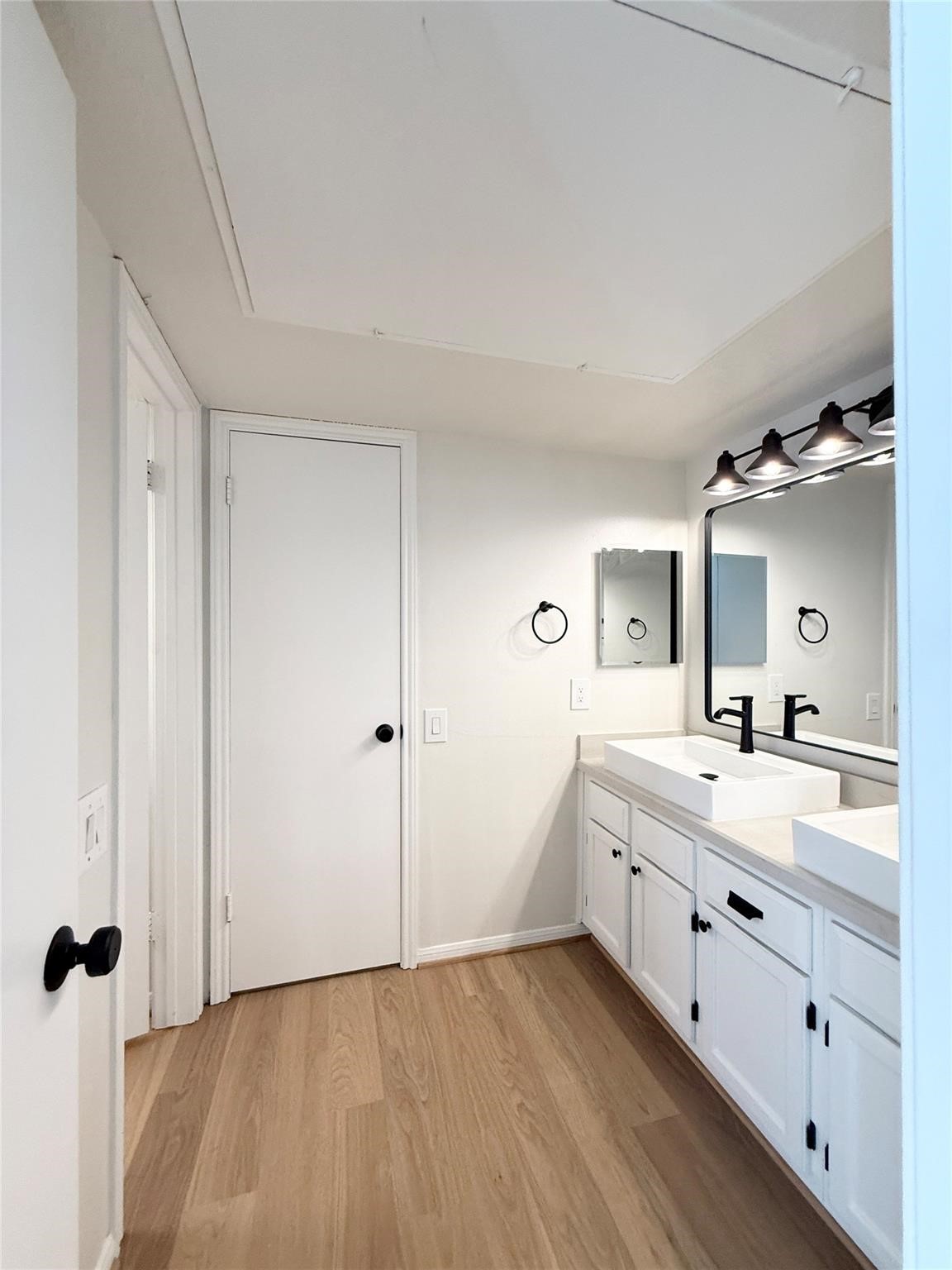 1860 White Oak Drive 376 Property Photo 17