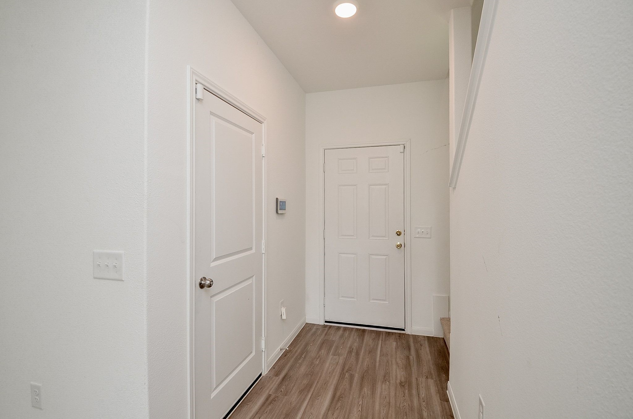 25812 Hedgerow Drive Property Photo 6