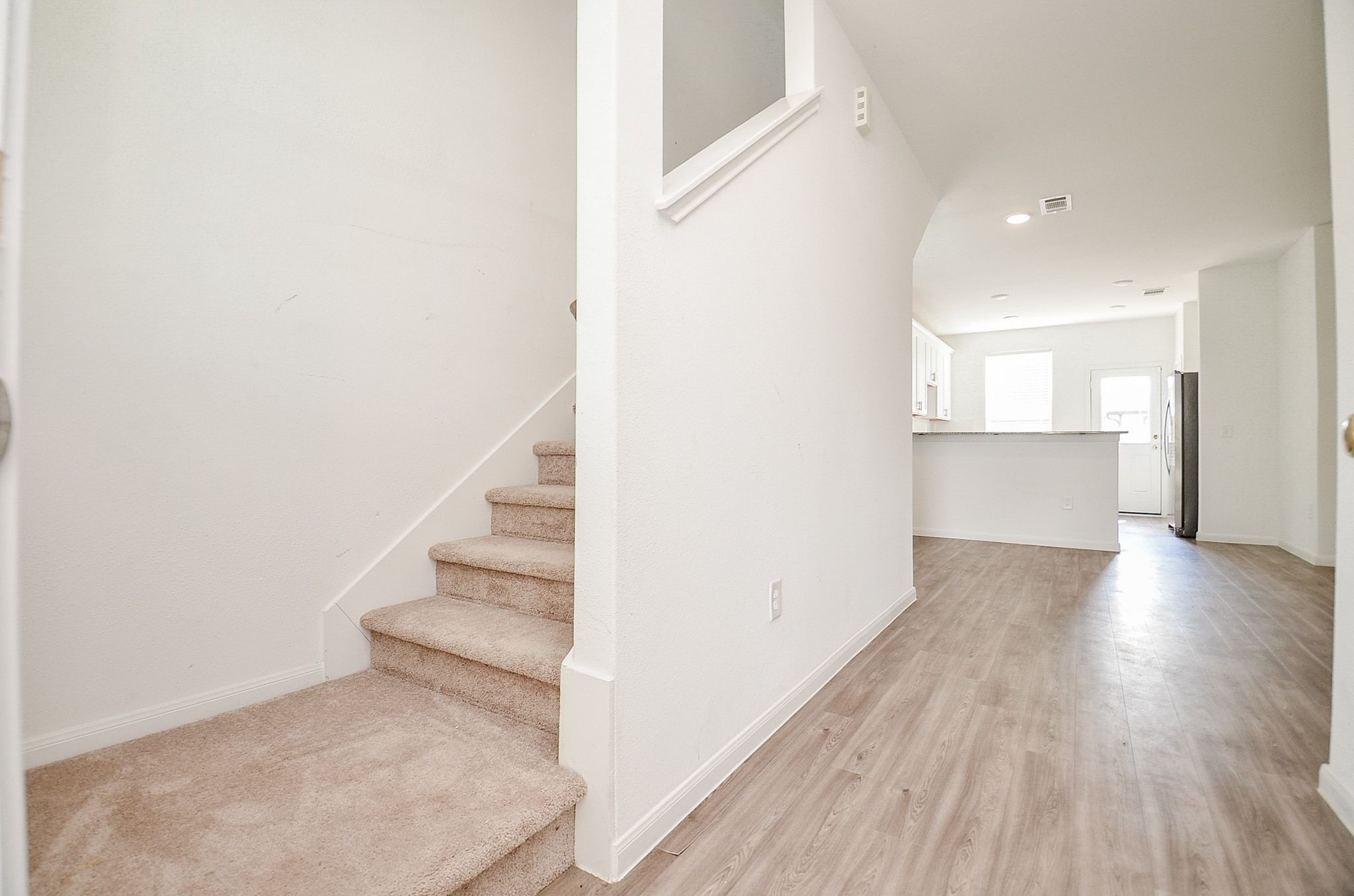 25812 Hedgerow Drive Property Photo 11