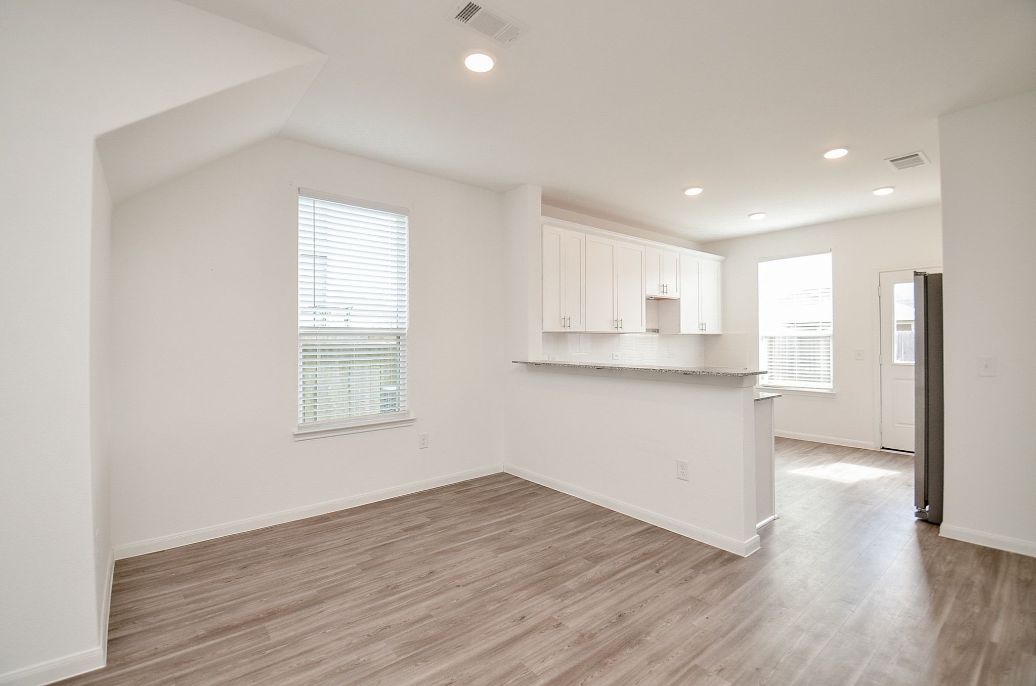 25812 Hedgerow Drive Property Photo 14
