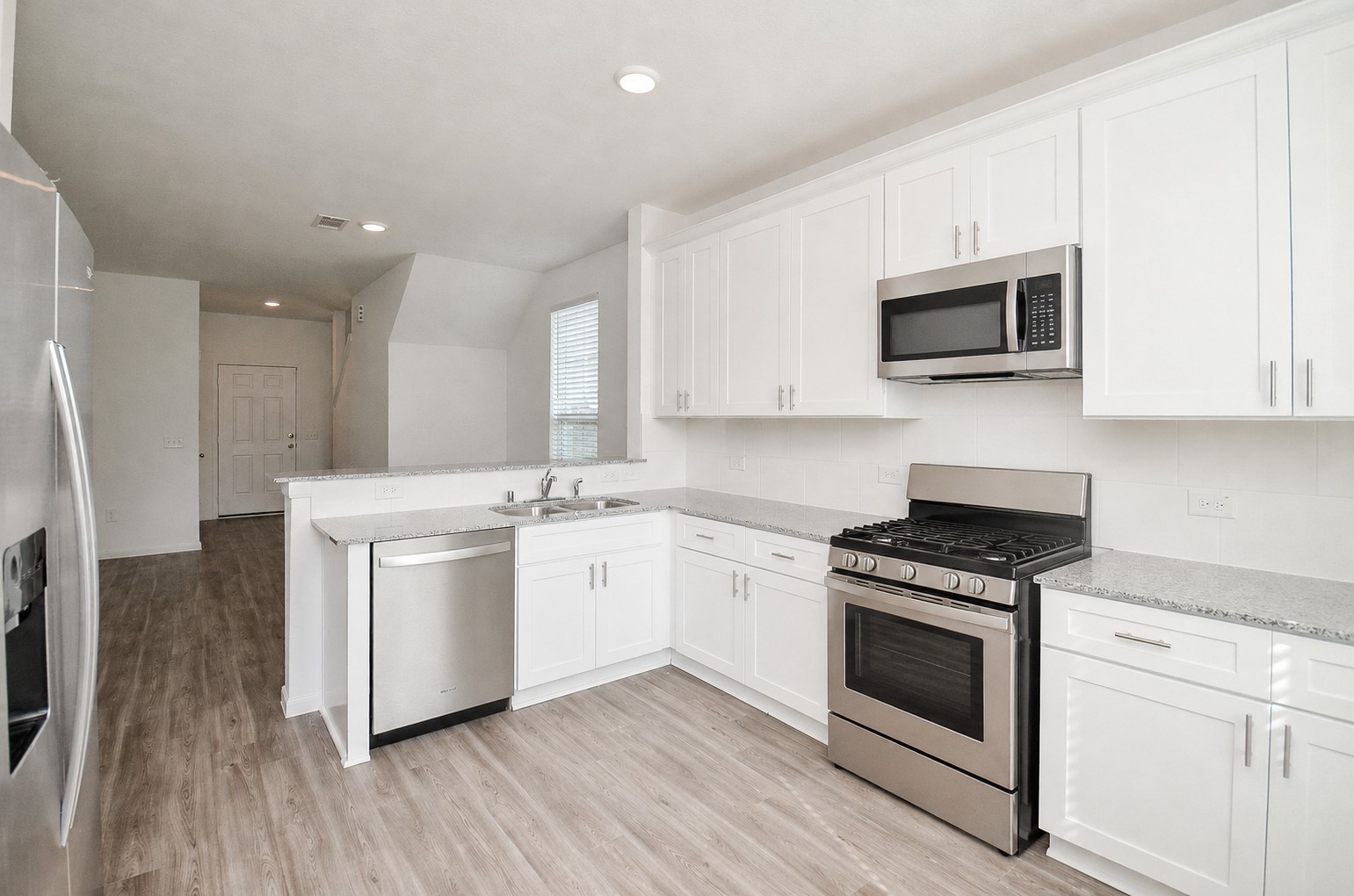 25812 Hedgerow Drive Property Photo 15