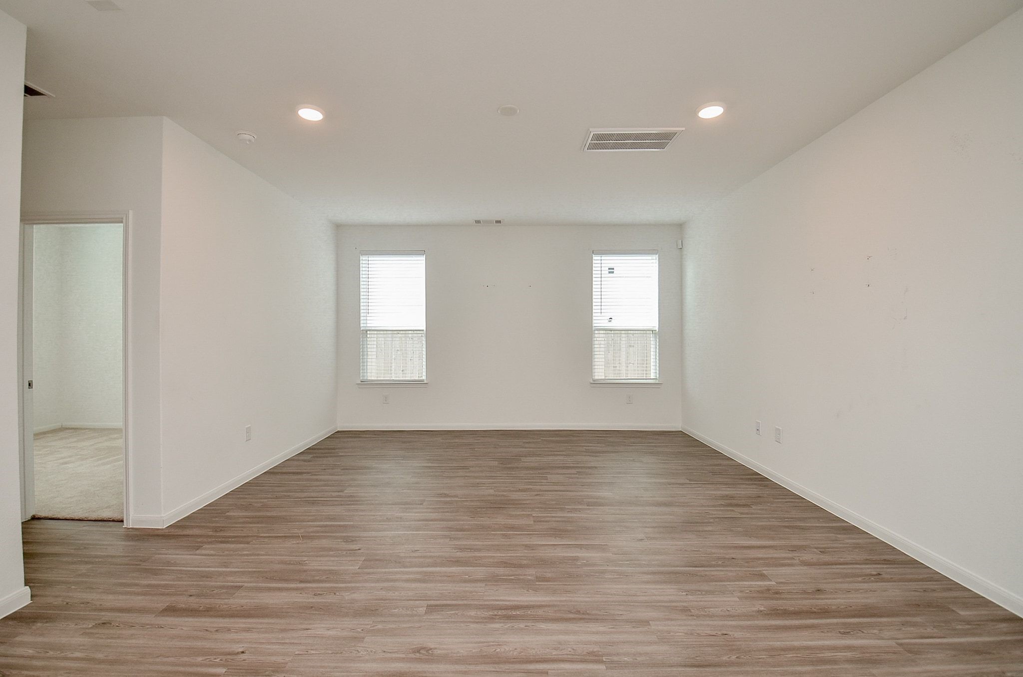 25812 Hedgerow Drive Property Photo 20