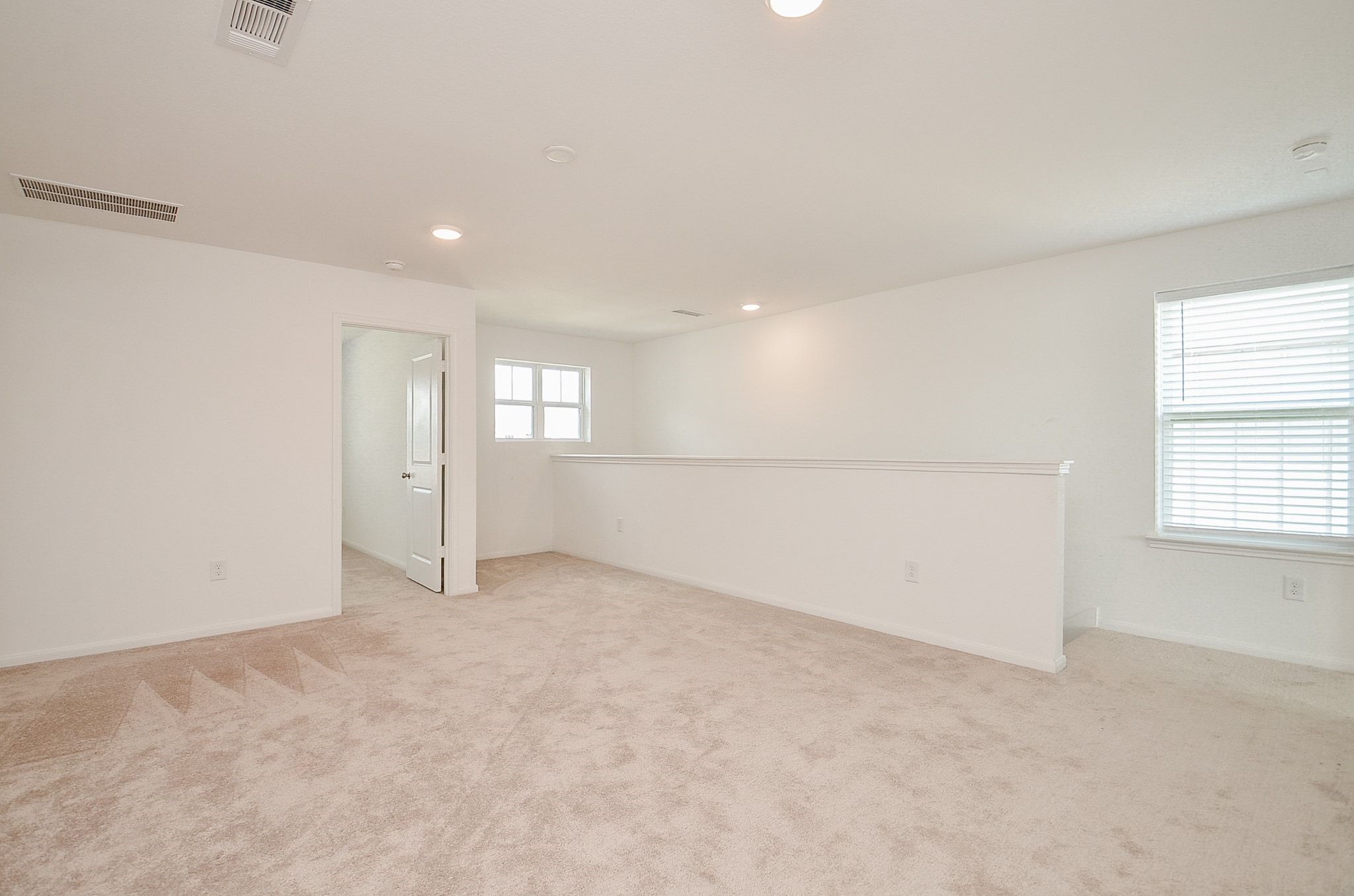 25812 Hedgerow Drive Property Photo 24