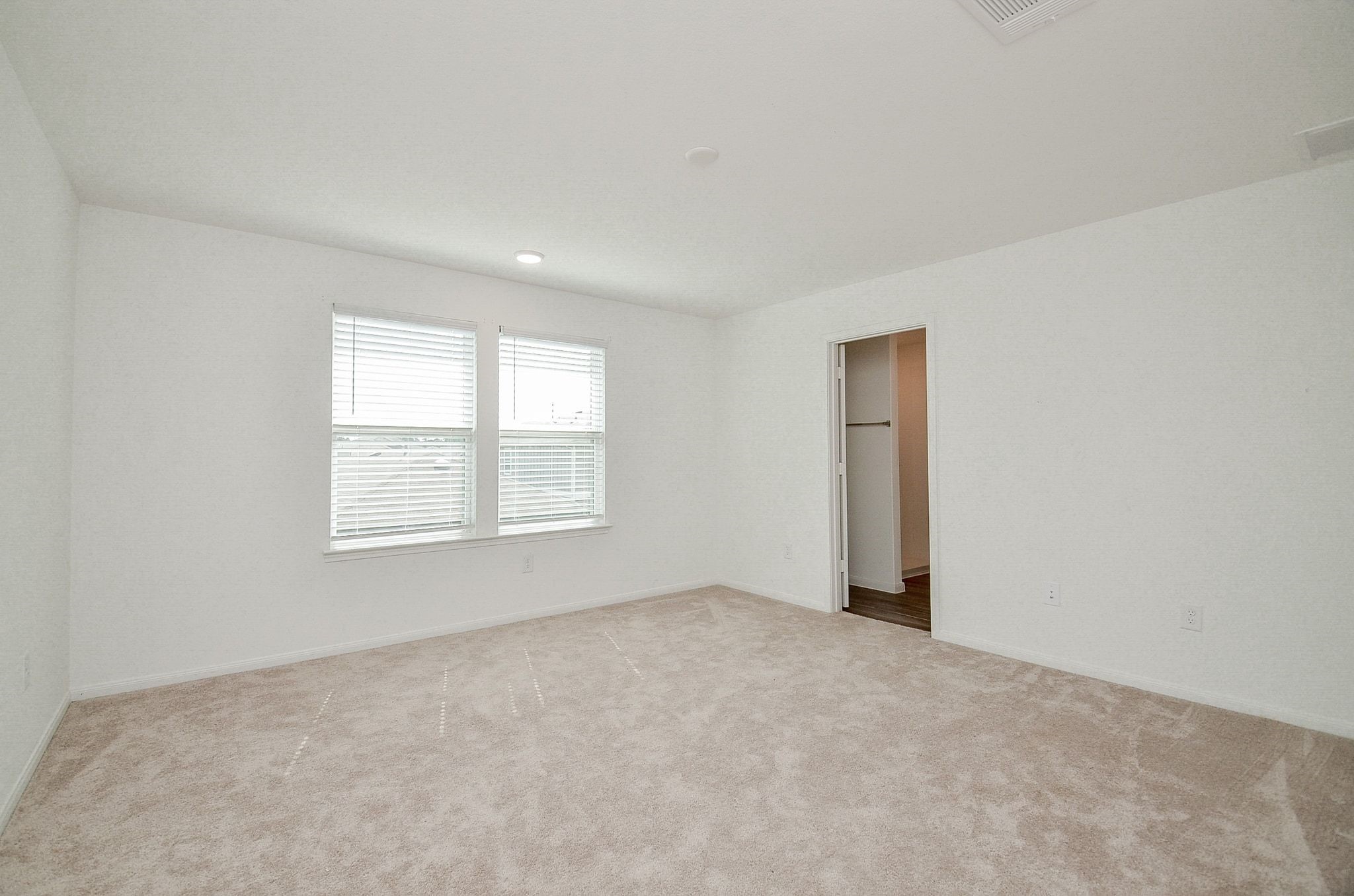 25812 Hedgerow Drive Property Photo 30