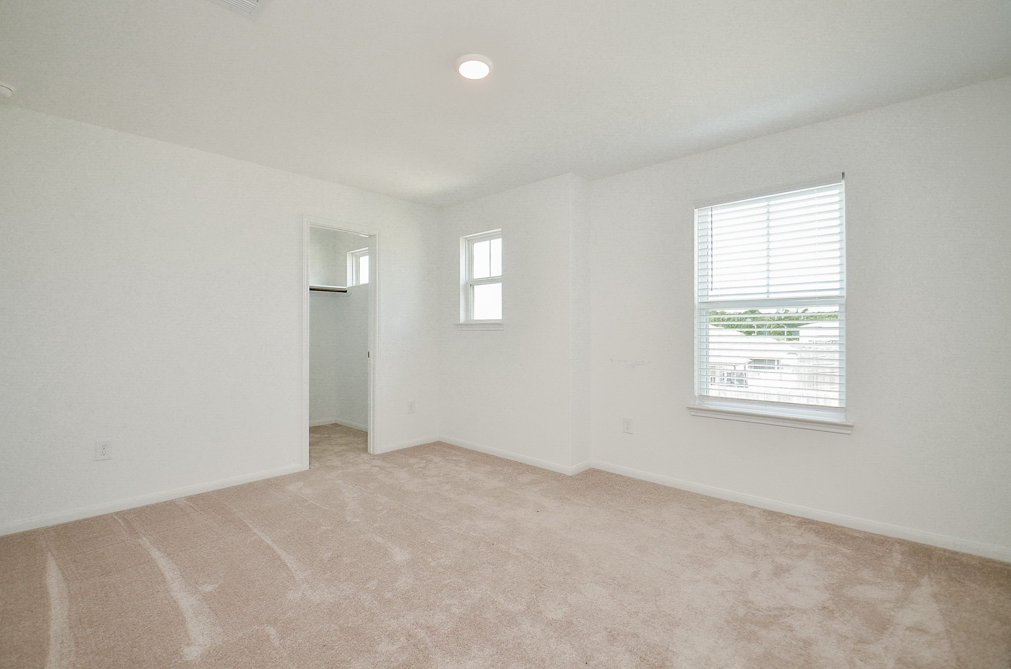 25812 Hedgerow Drive Property Photo 33