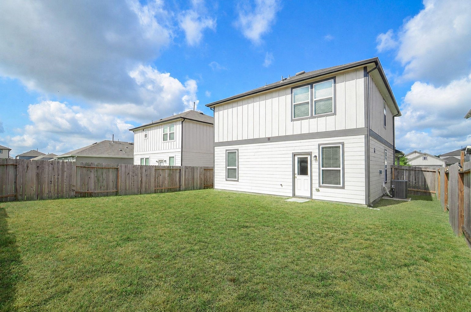25812 Hedgerow Drive Property Photo 40