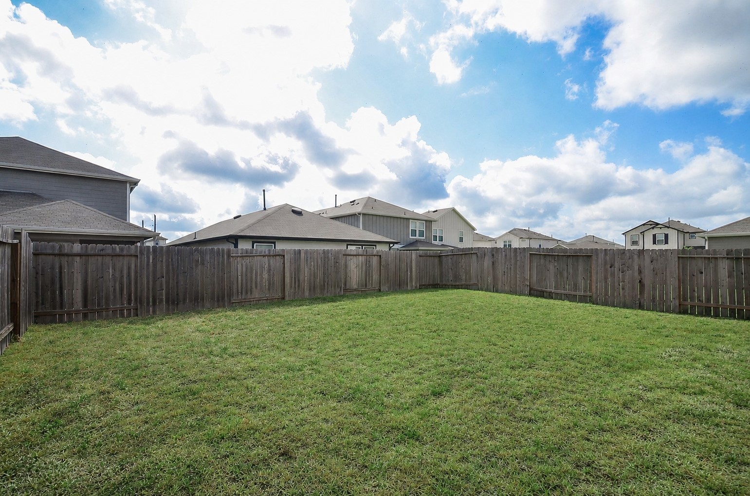 25812 Hedgerow Drive Property Photo 43