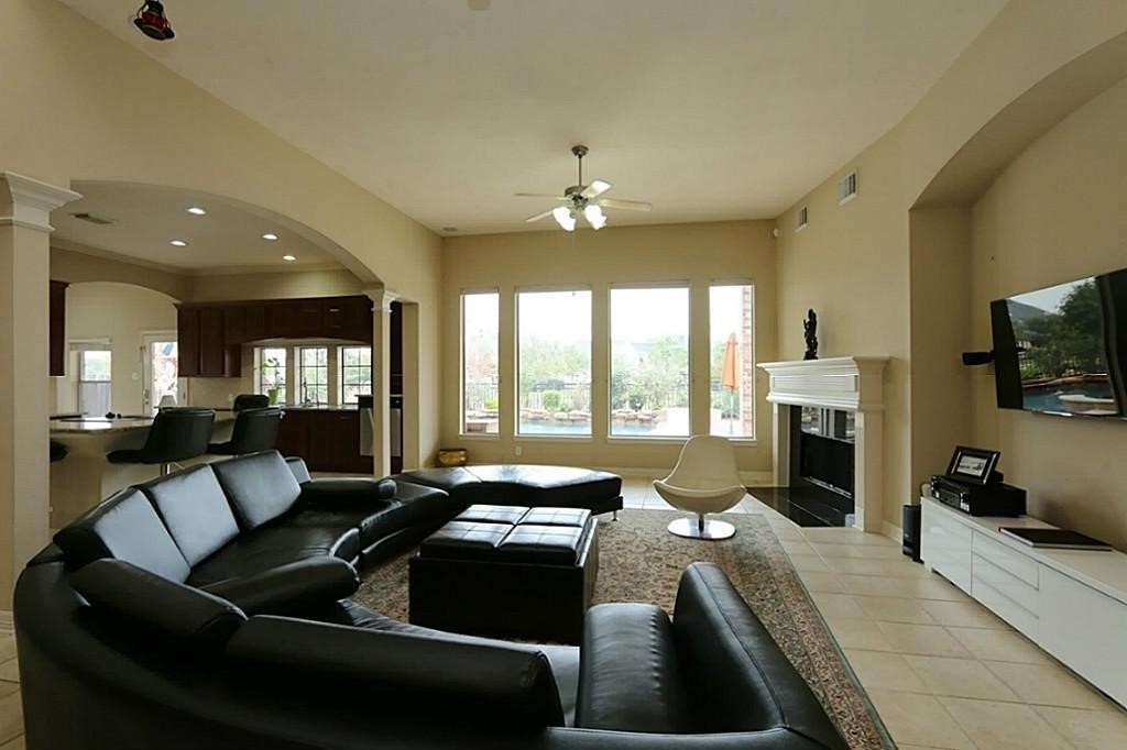 7610 Hampton Bay Lane Property Photo 5