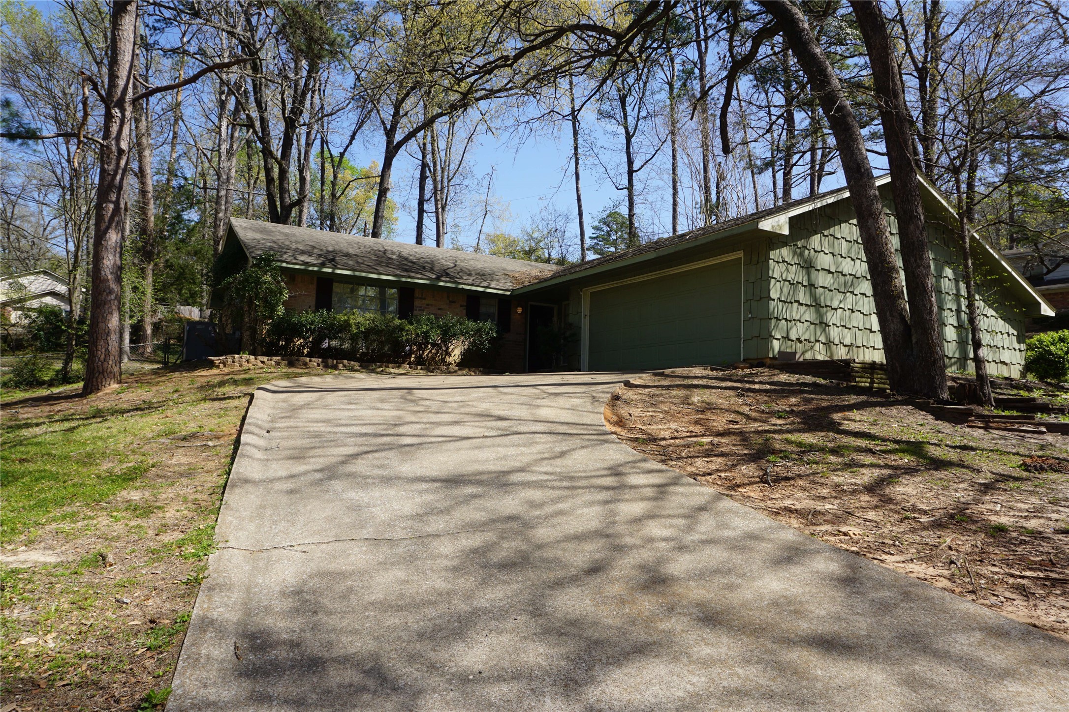 3701 Live Oak Drive Property Photo