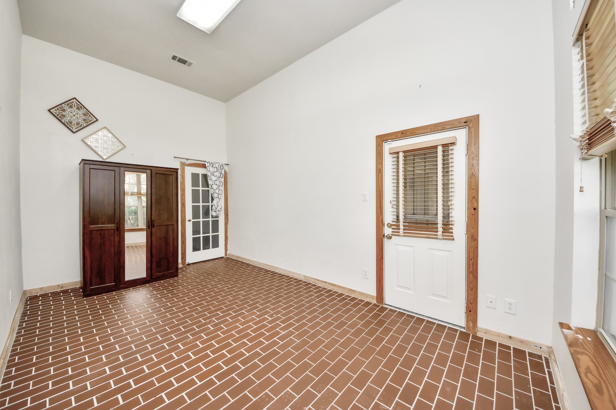 3818 S Barnett Way Property Photo 15