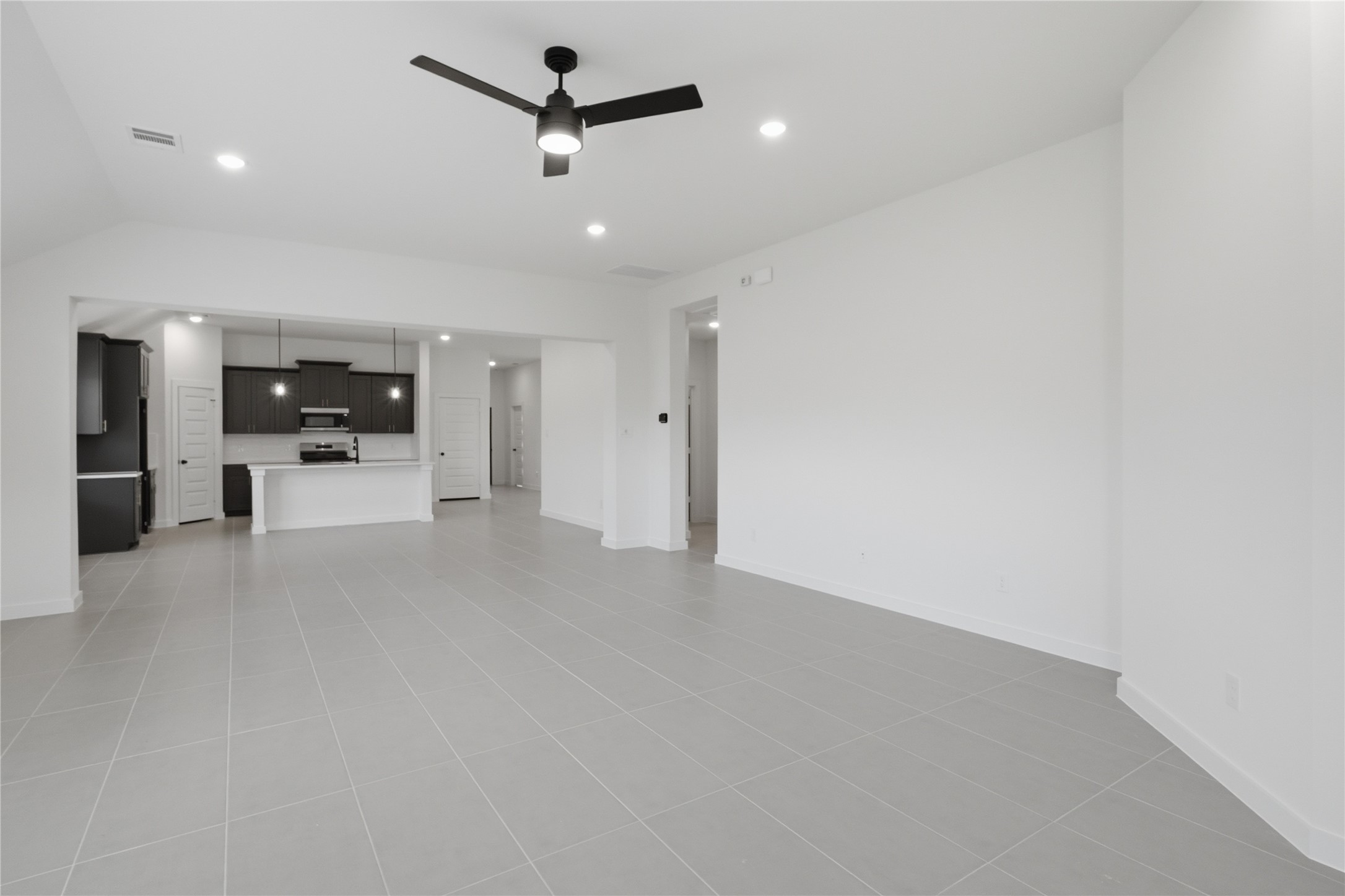 3506 Sago Palm Drive Property Photo 3