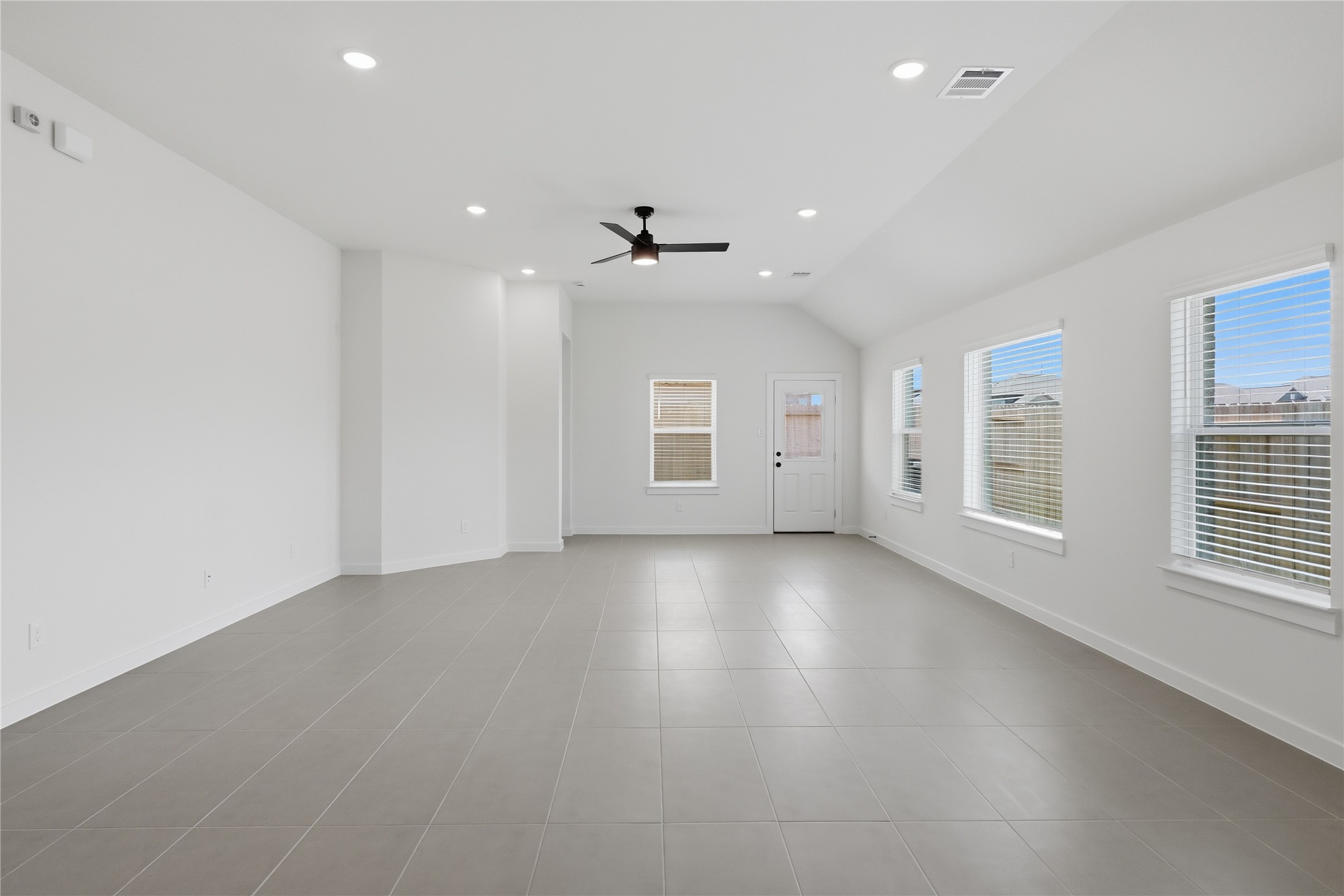 3506 Sago Palm Drive Property Photo 5