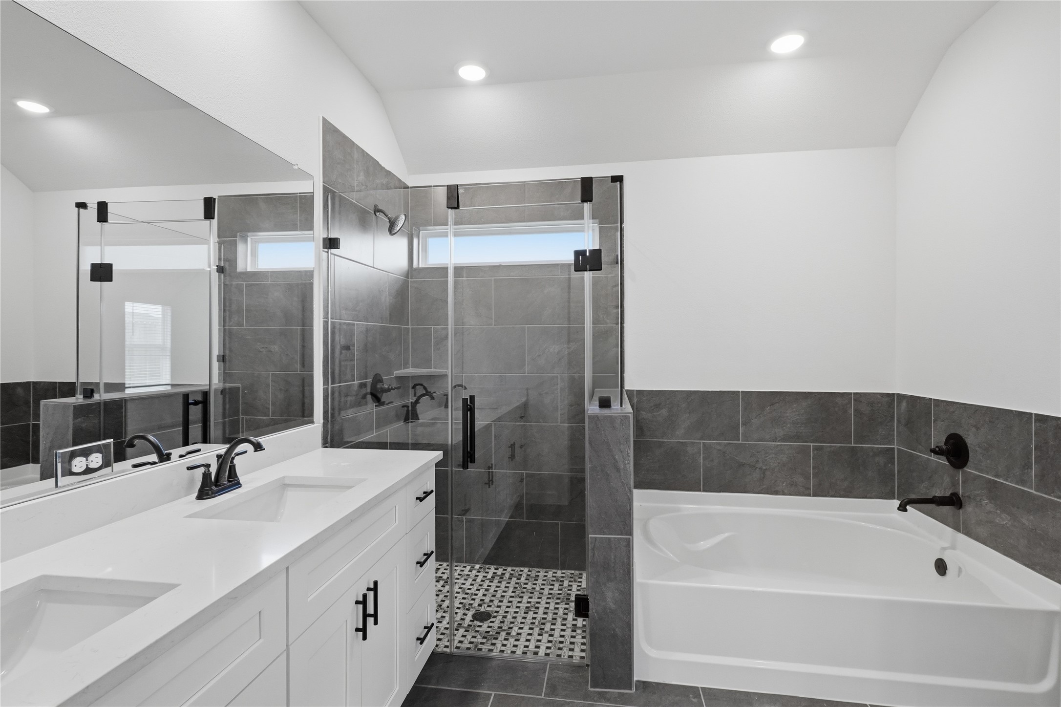 3506 Sago Palm Drive Property Photo 16