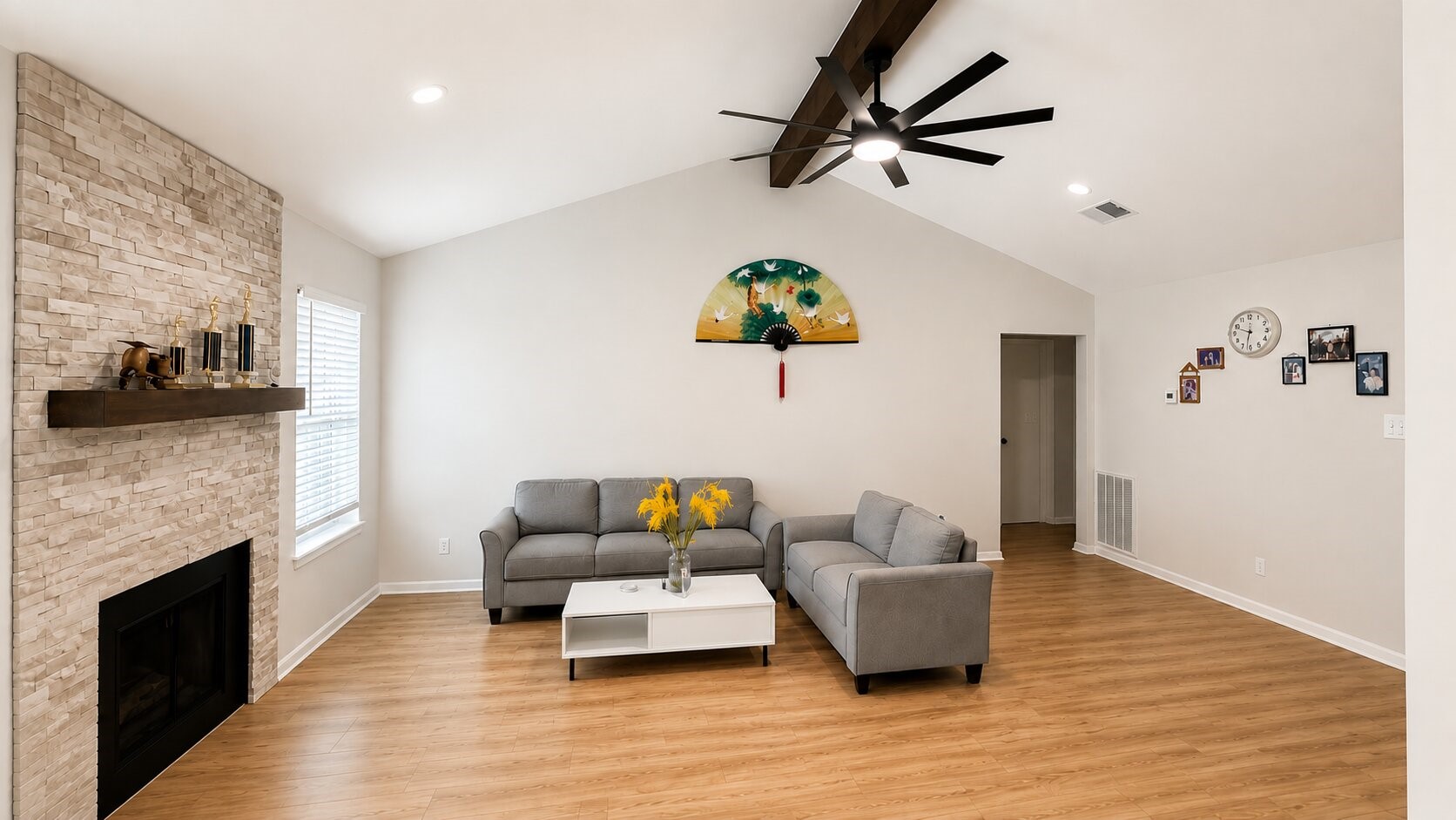13638 Greenridge Drive Property Photo 4