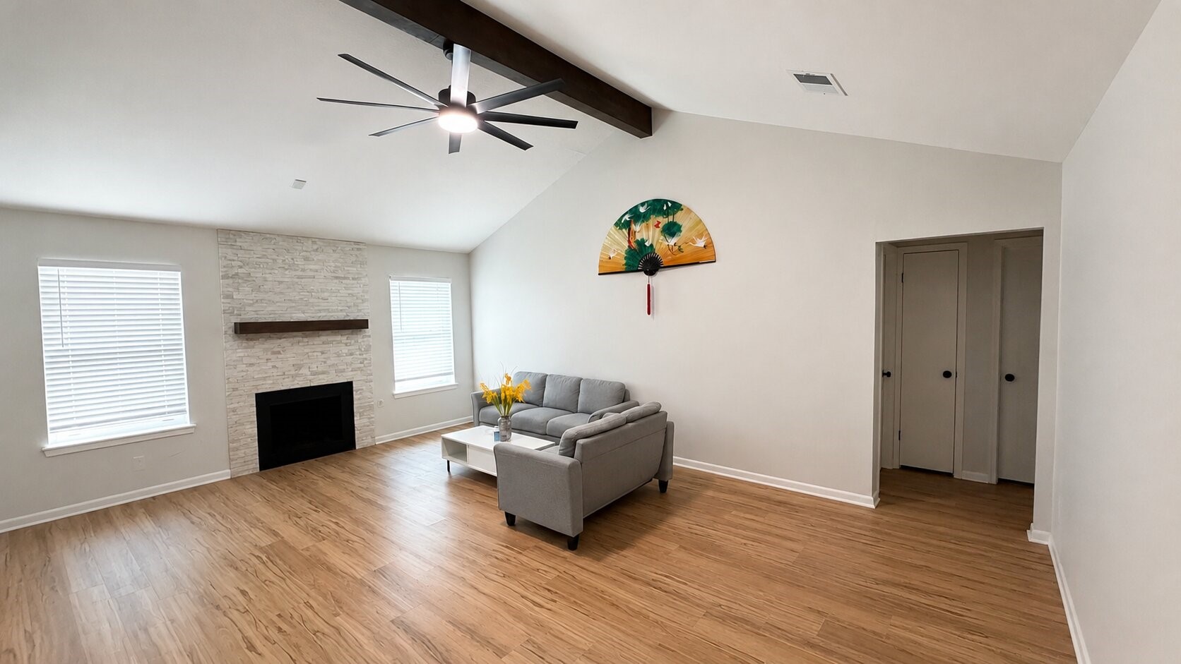 13638 Greenridge Drive Property Photo 6