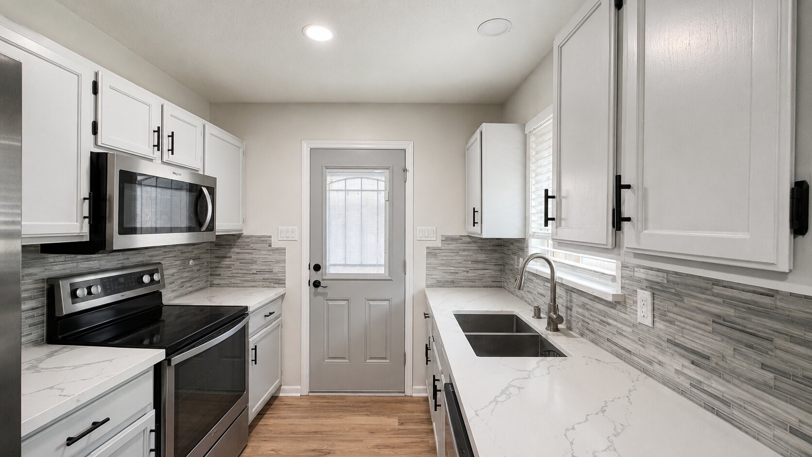 13638 Greenridge Drive Property Photo 8