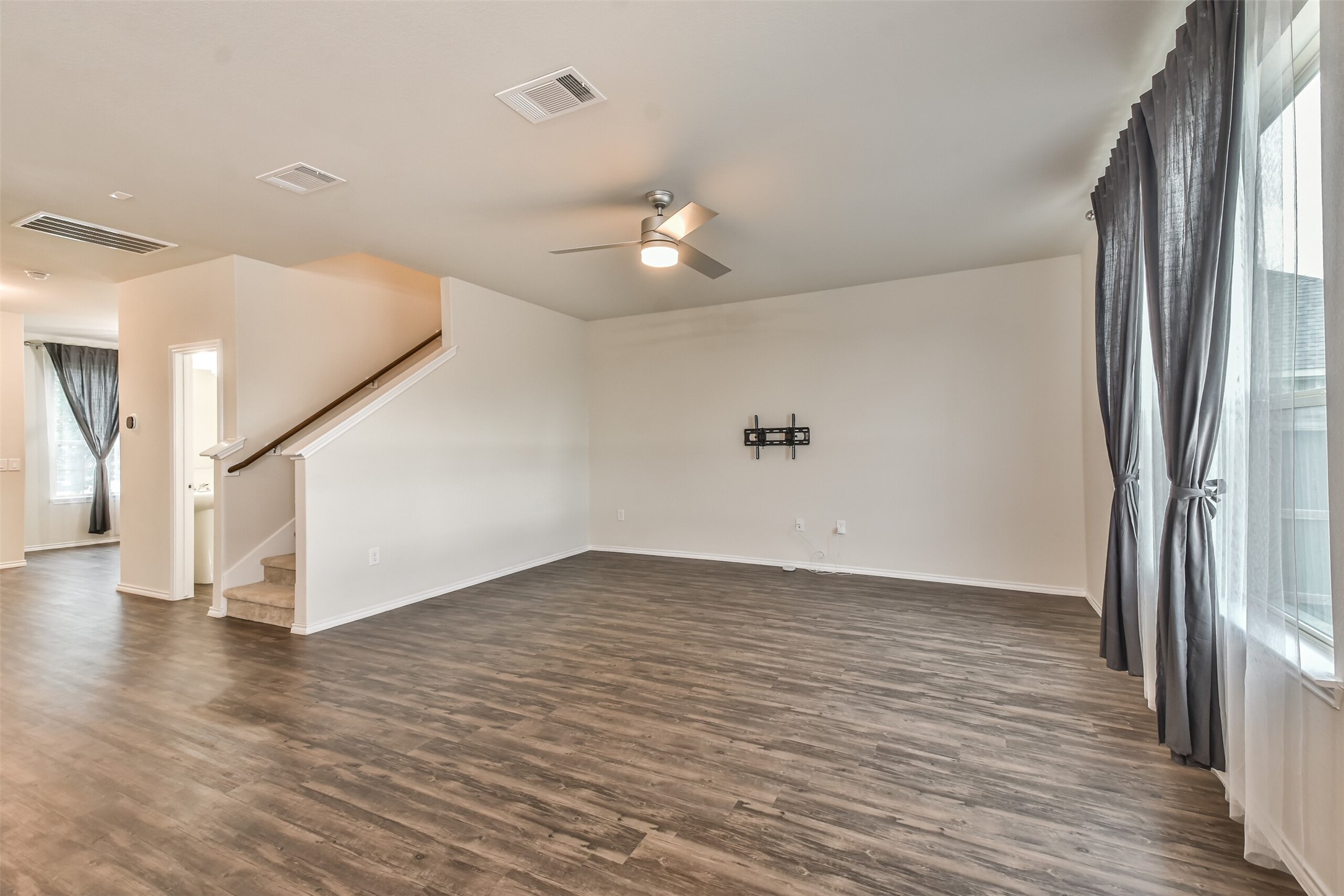5047 Royal Amber Lane Property Photo 8
