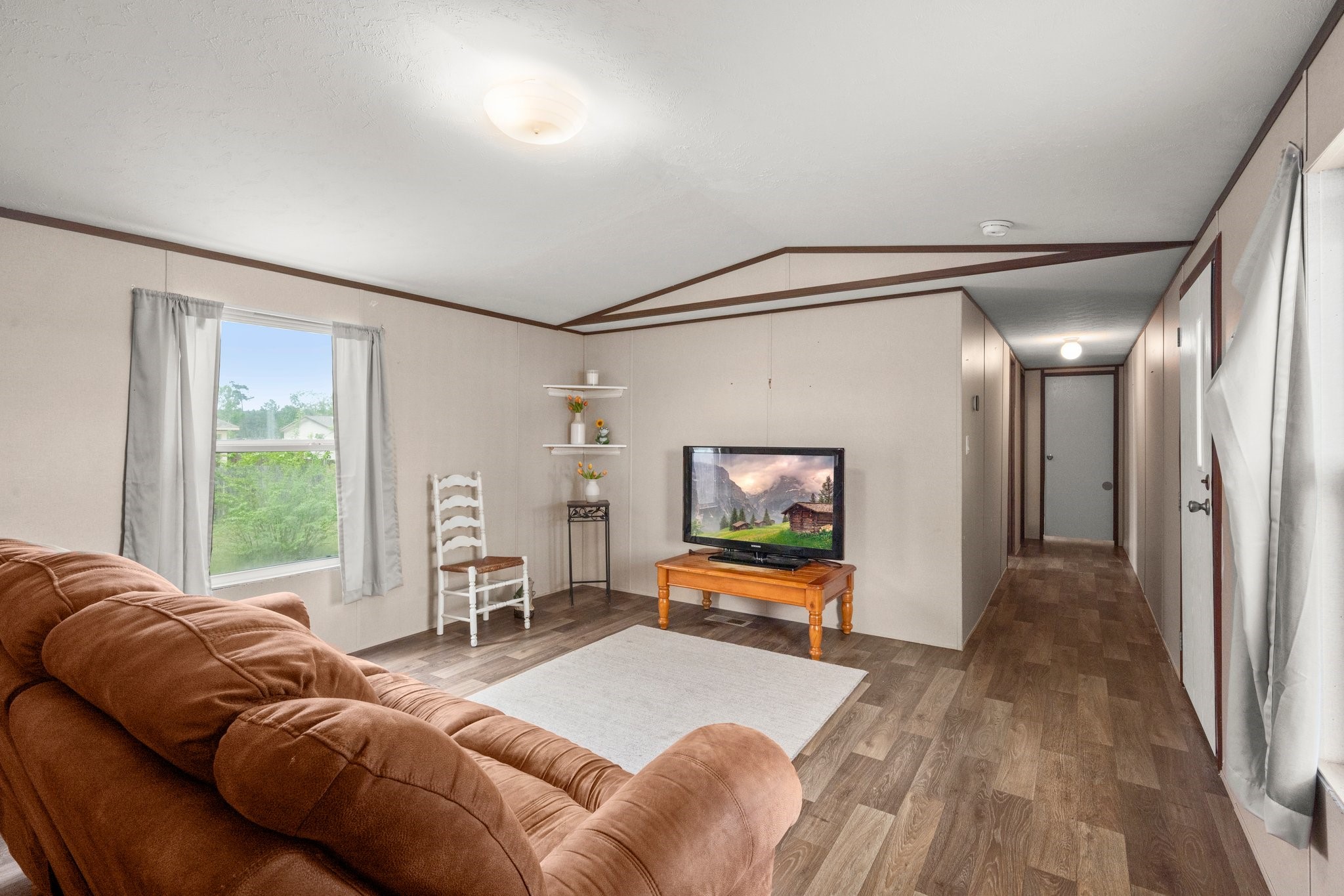 523 Fairfax Lane Property Photo 1