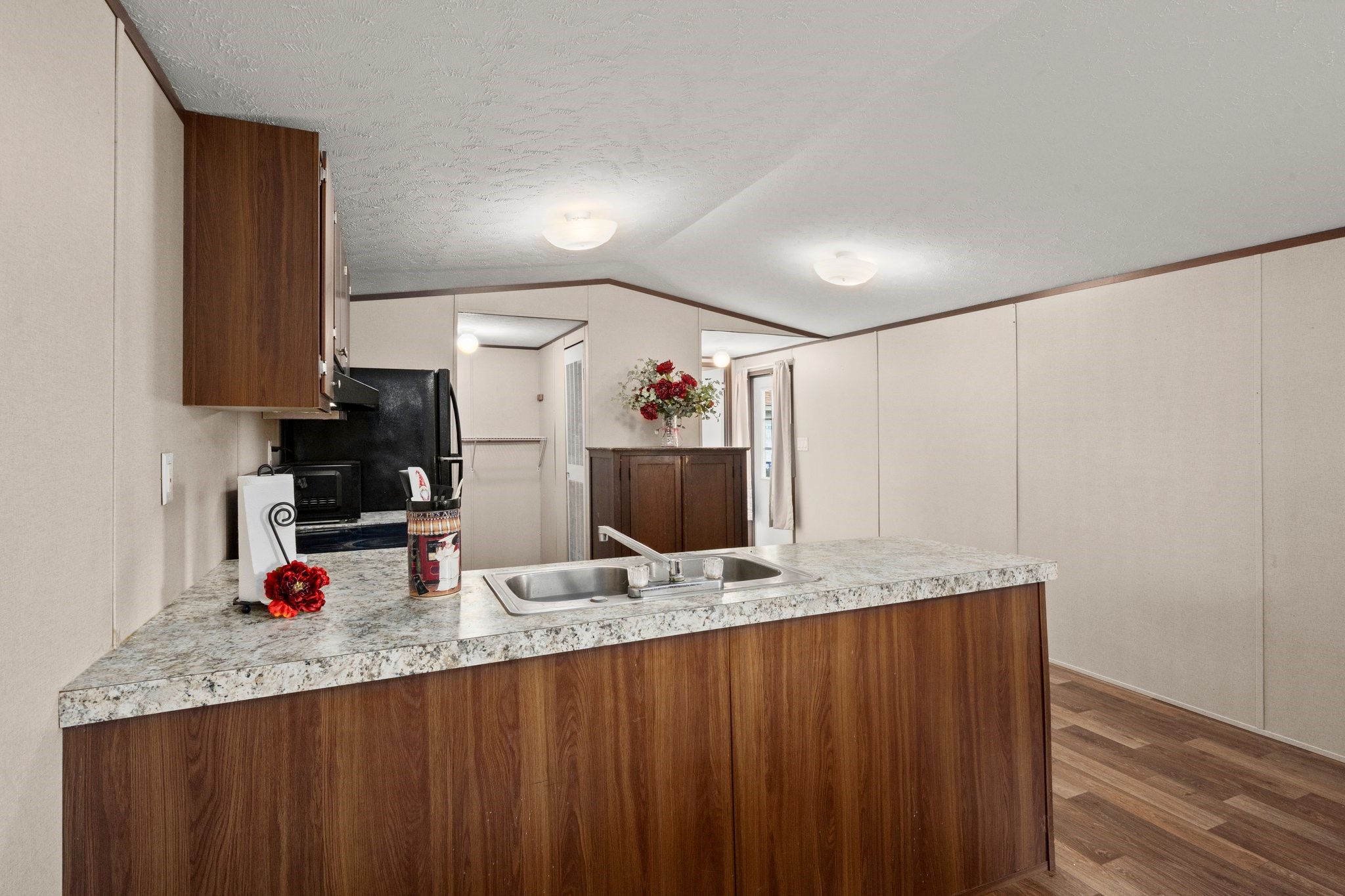 523 Fairfax Lane Property Photo 4