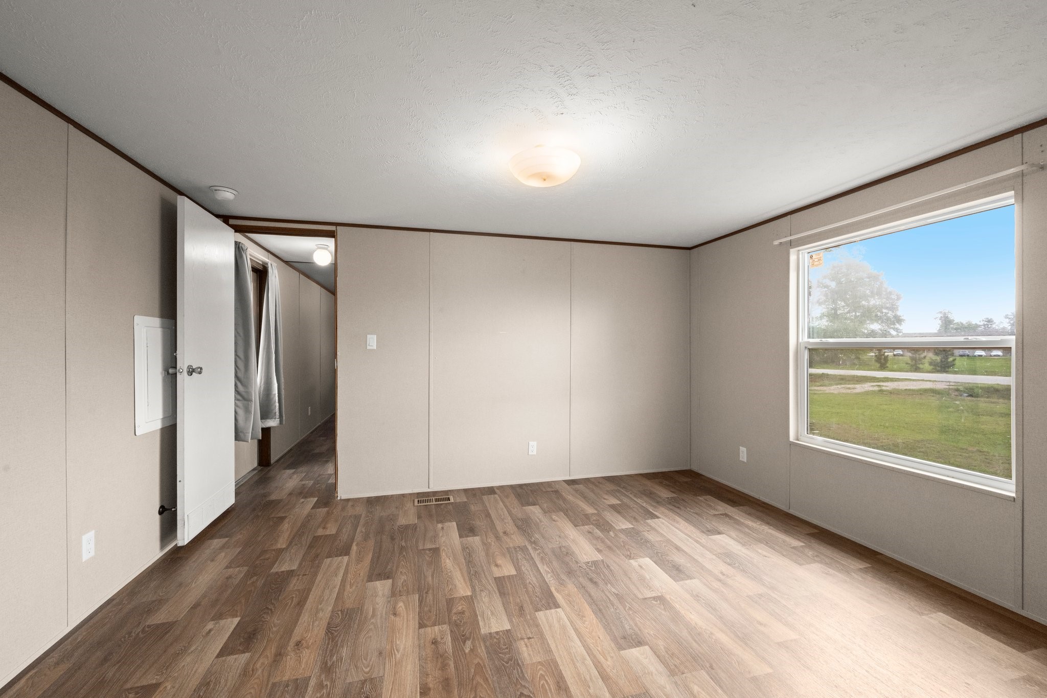 523 Fairfax Lane Property Photo 7